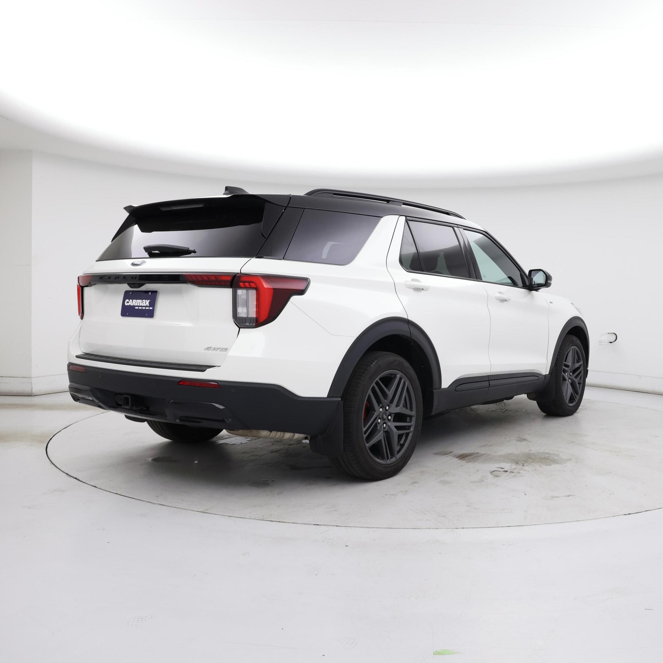 Thumbnail: 2025 Ford Explorer - 8