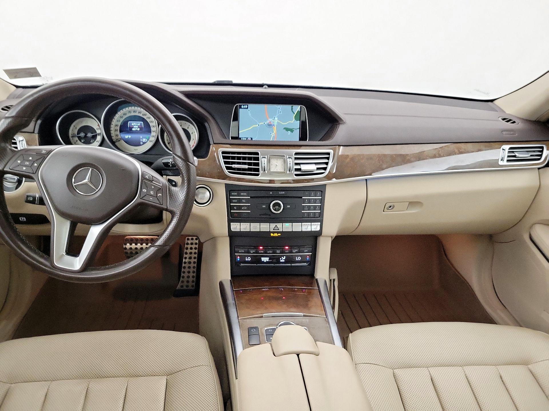 Thumbnail: 2016 Mercedes-Benz E-Class - 9
