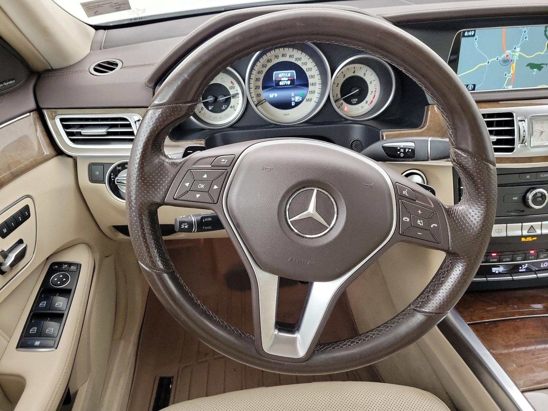 Thumbnail: 2016 Mercedes-Benz E-Class - 10
