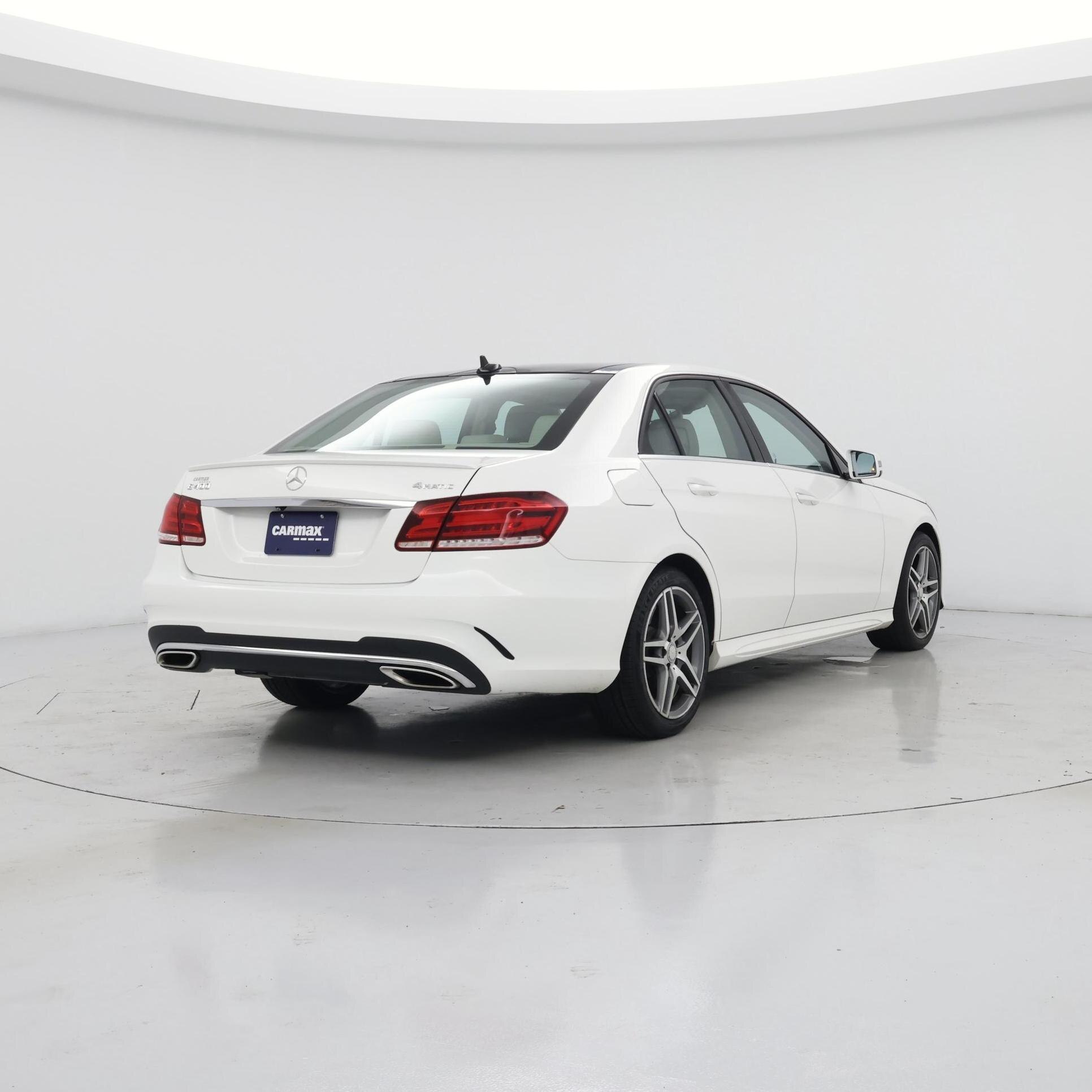 Thumbnail: 2016 Mercedes-Benz E-Class - 8