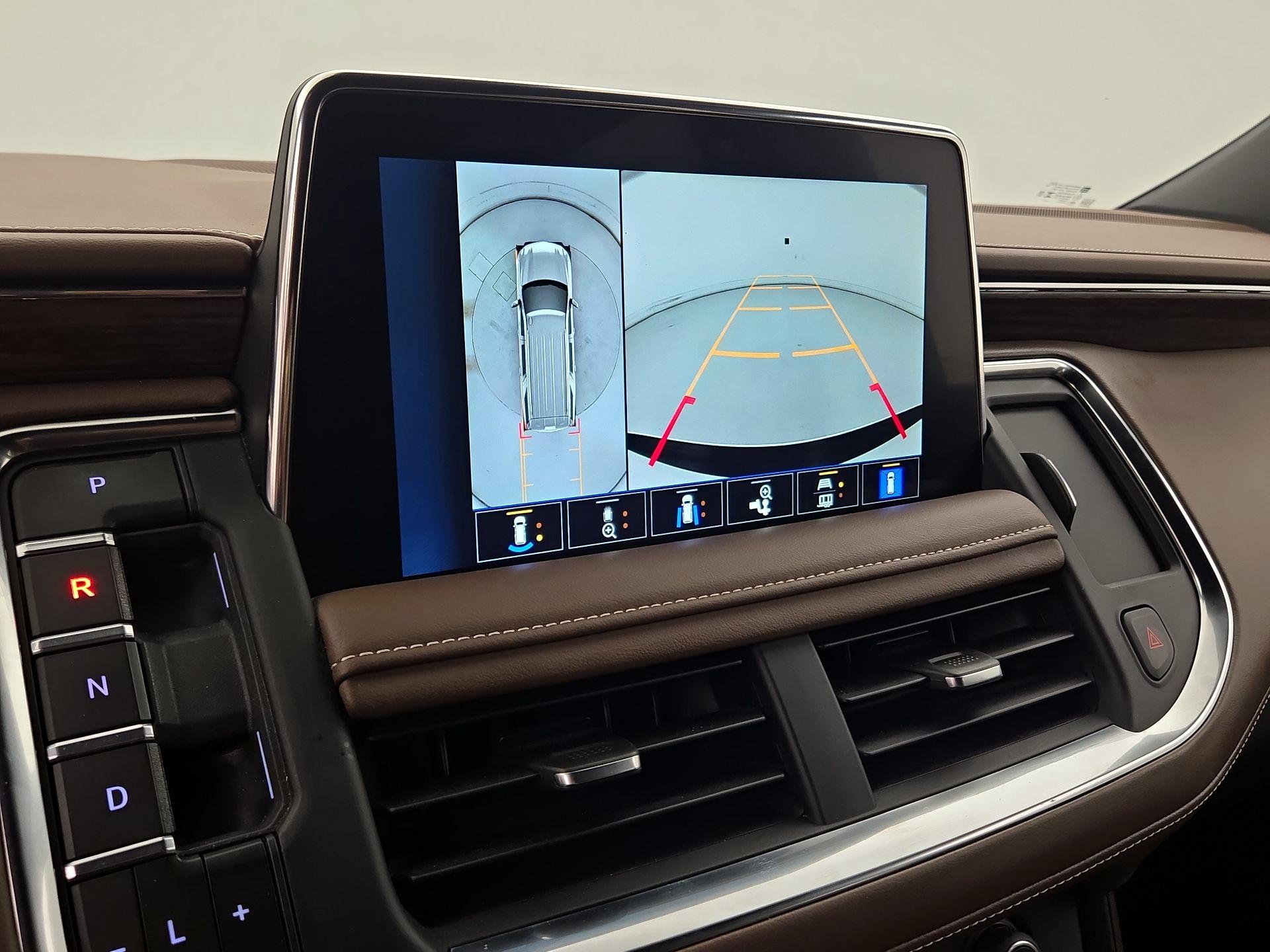 Thumbnail: 2023 Chevrolet Tahoe - 15