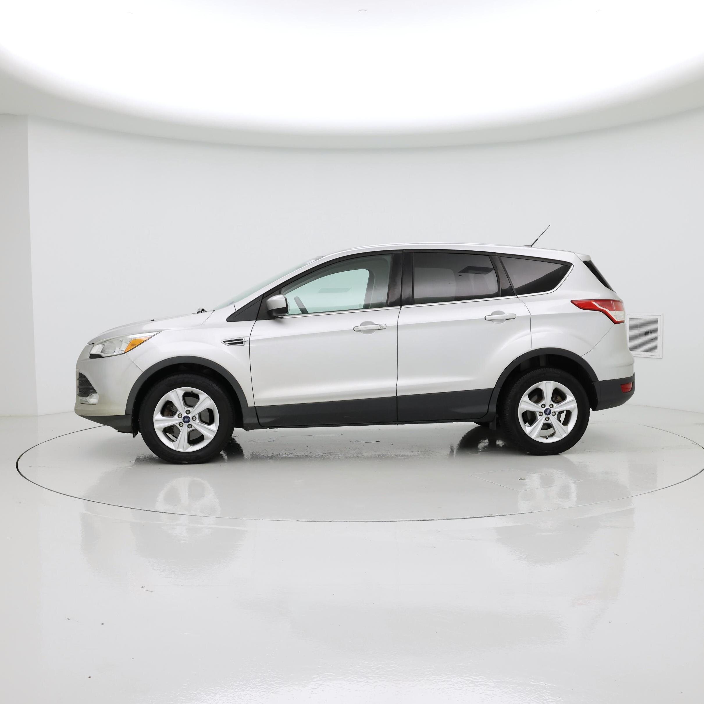 Thumbnail: 2016 Ford Escape - 3