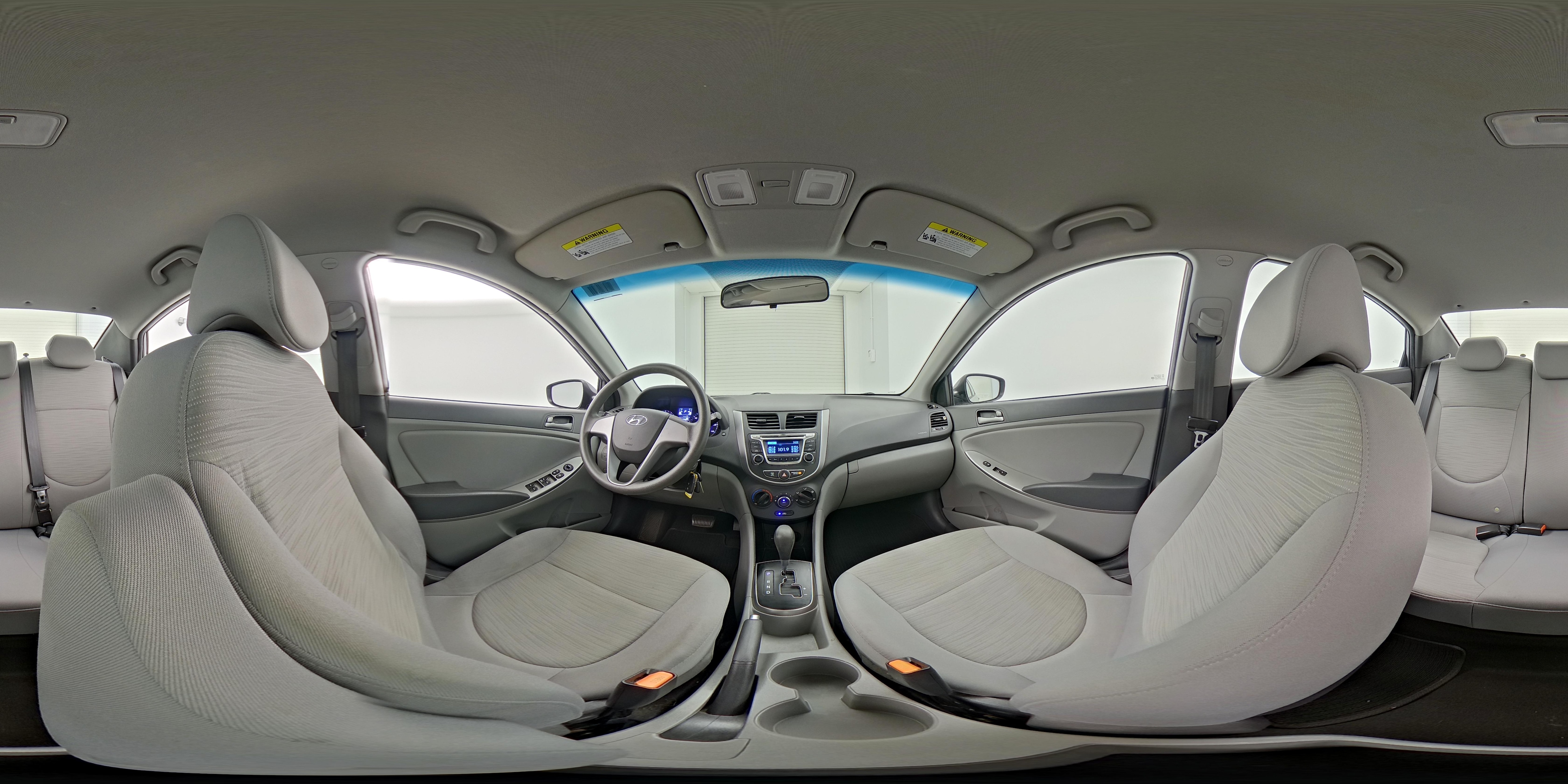 2017 Hyundai Accent SE - Photo 23