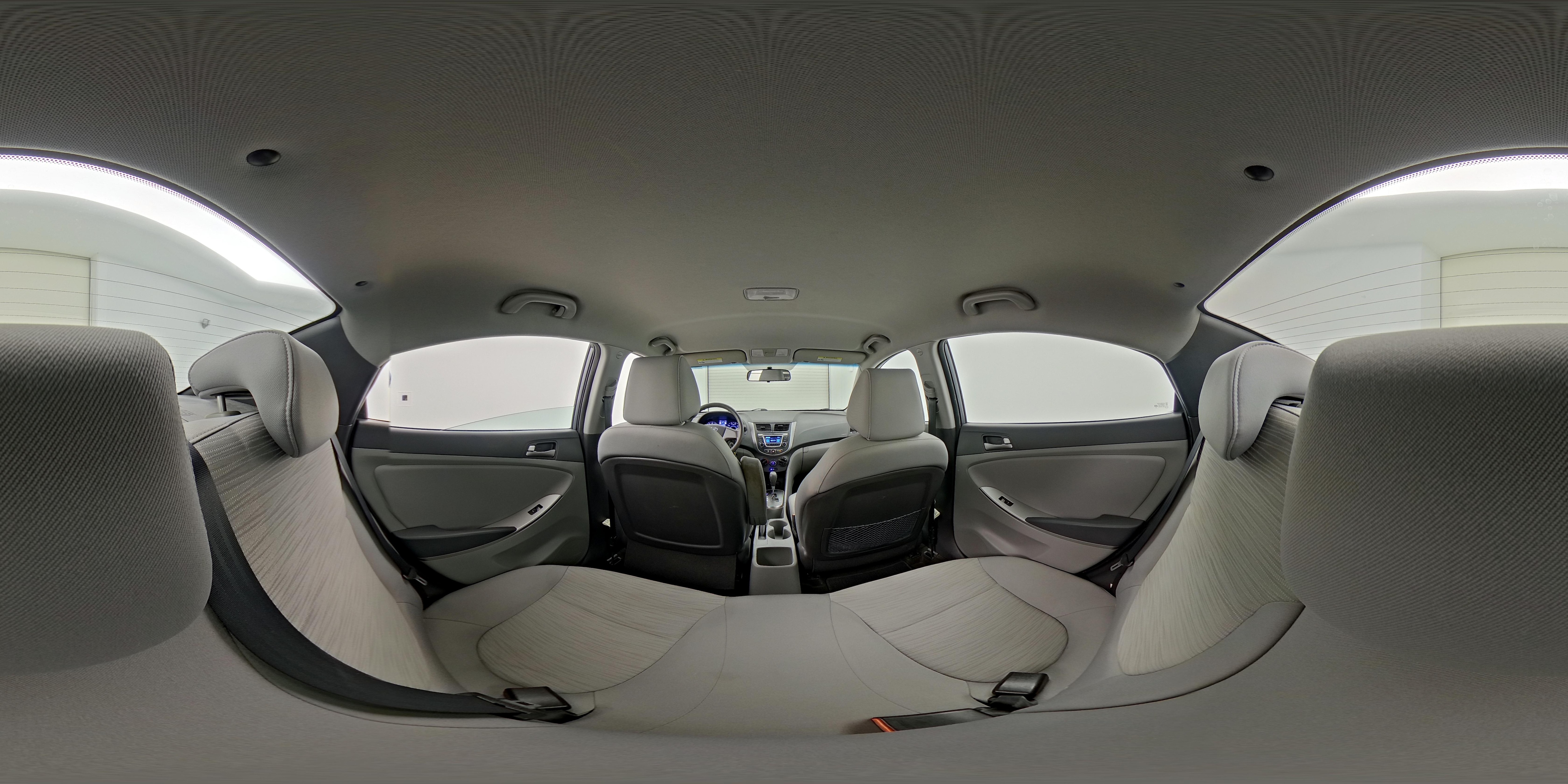 2017 Hyundai Accent SE - Photo 24