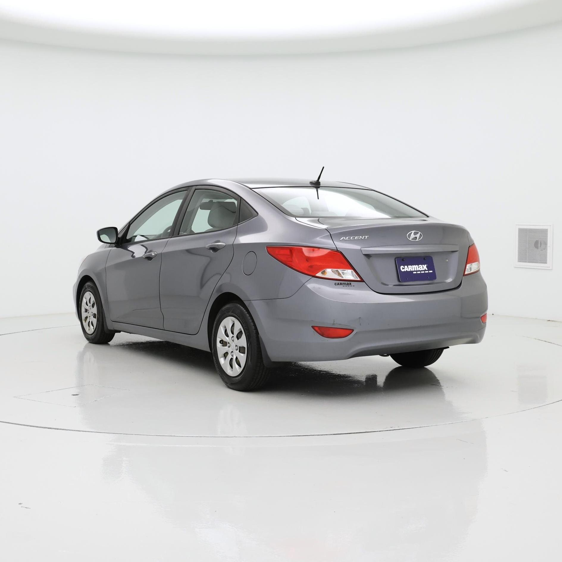 Thumbnail: 2017 Hyundai Accent - 2