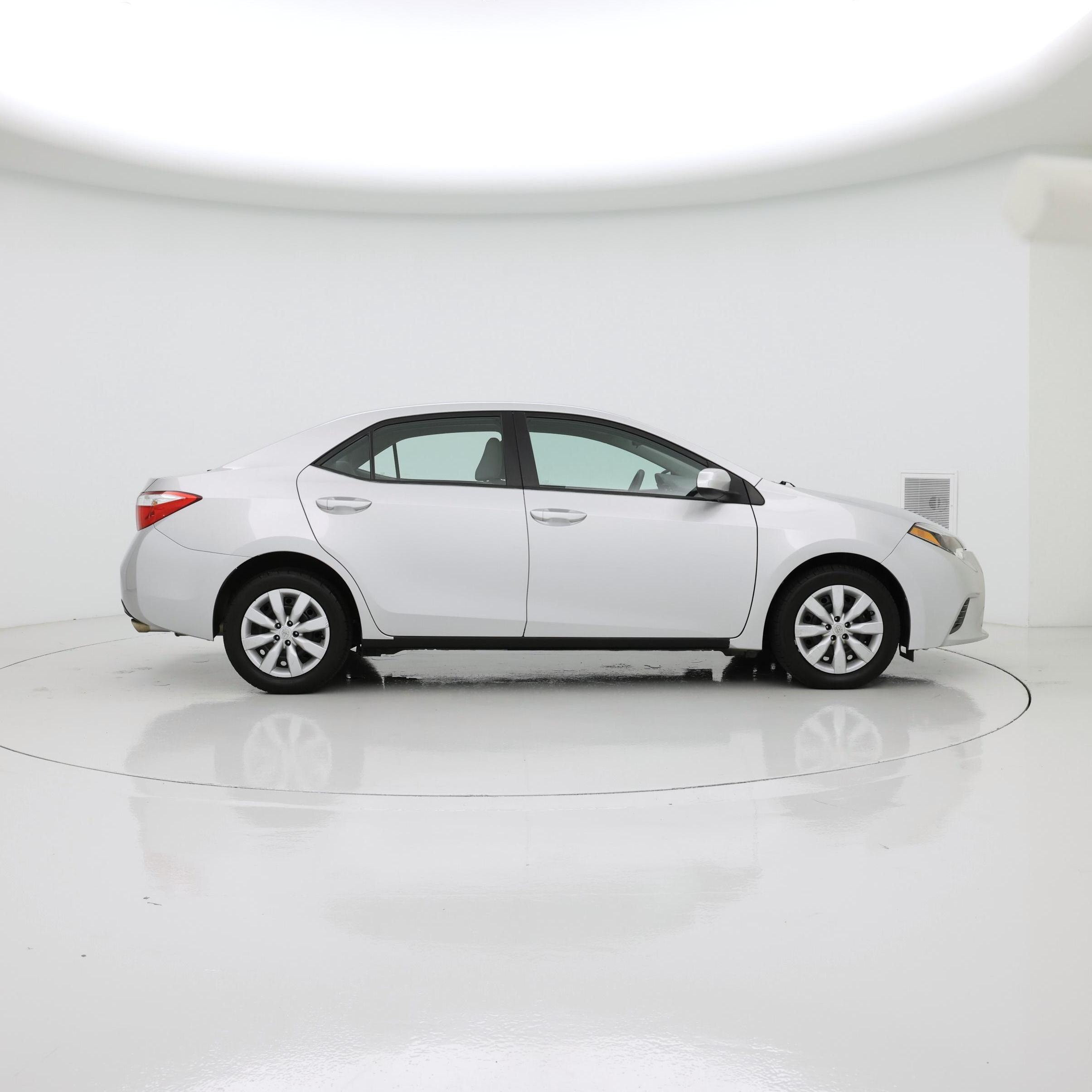 Thumbnail: 2015 Toyota Corolla - 7