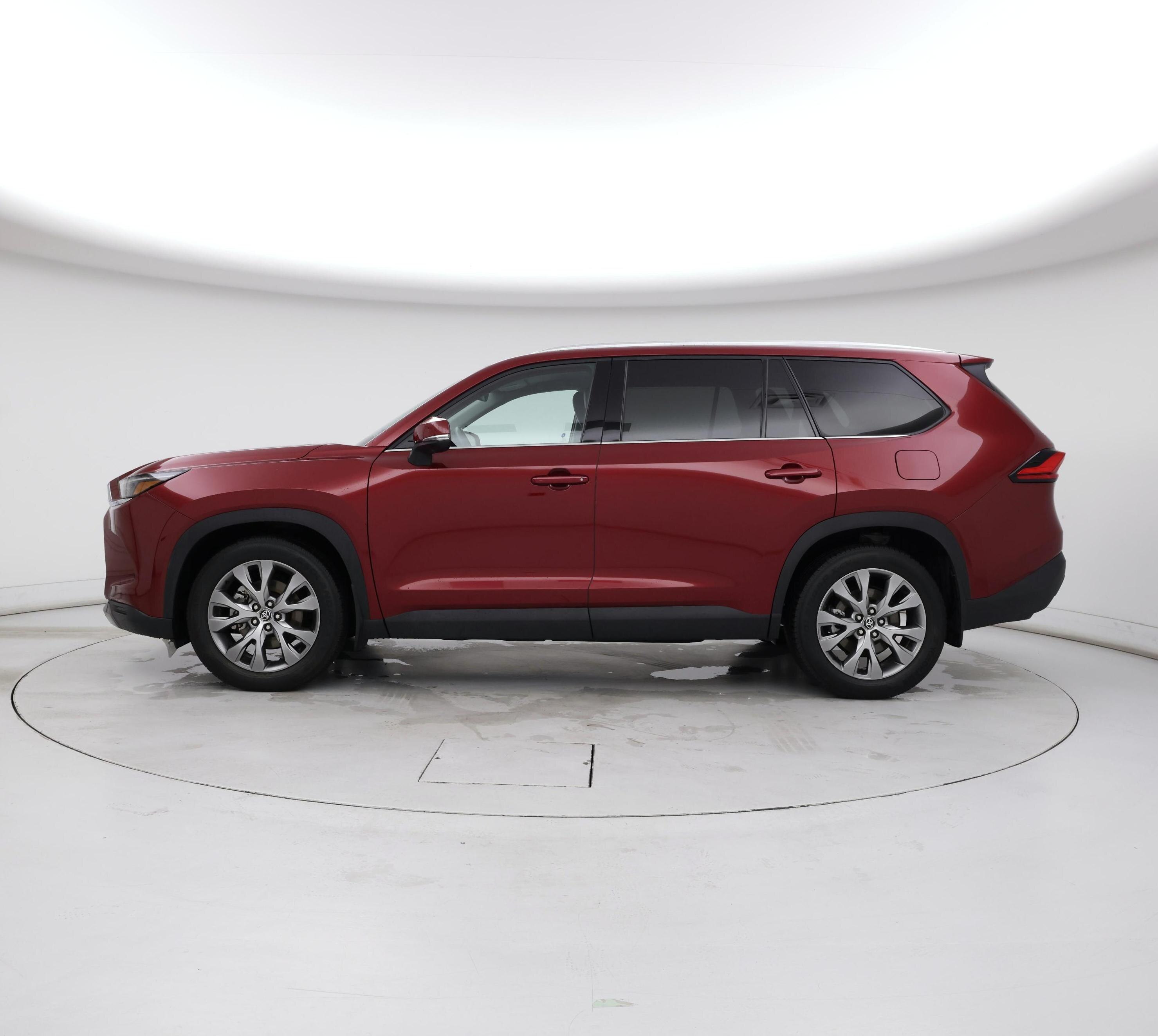 Thumbnail: 2024 Toyota Highlander - 3