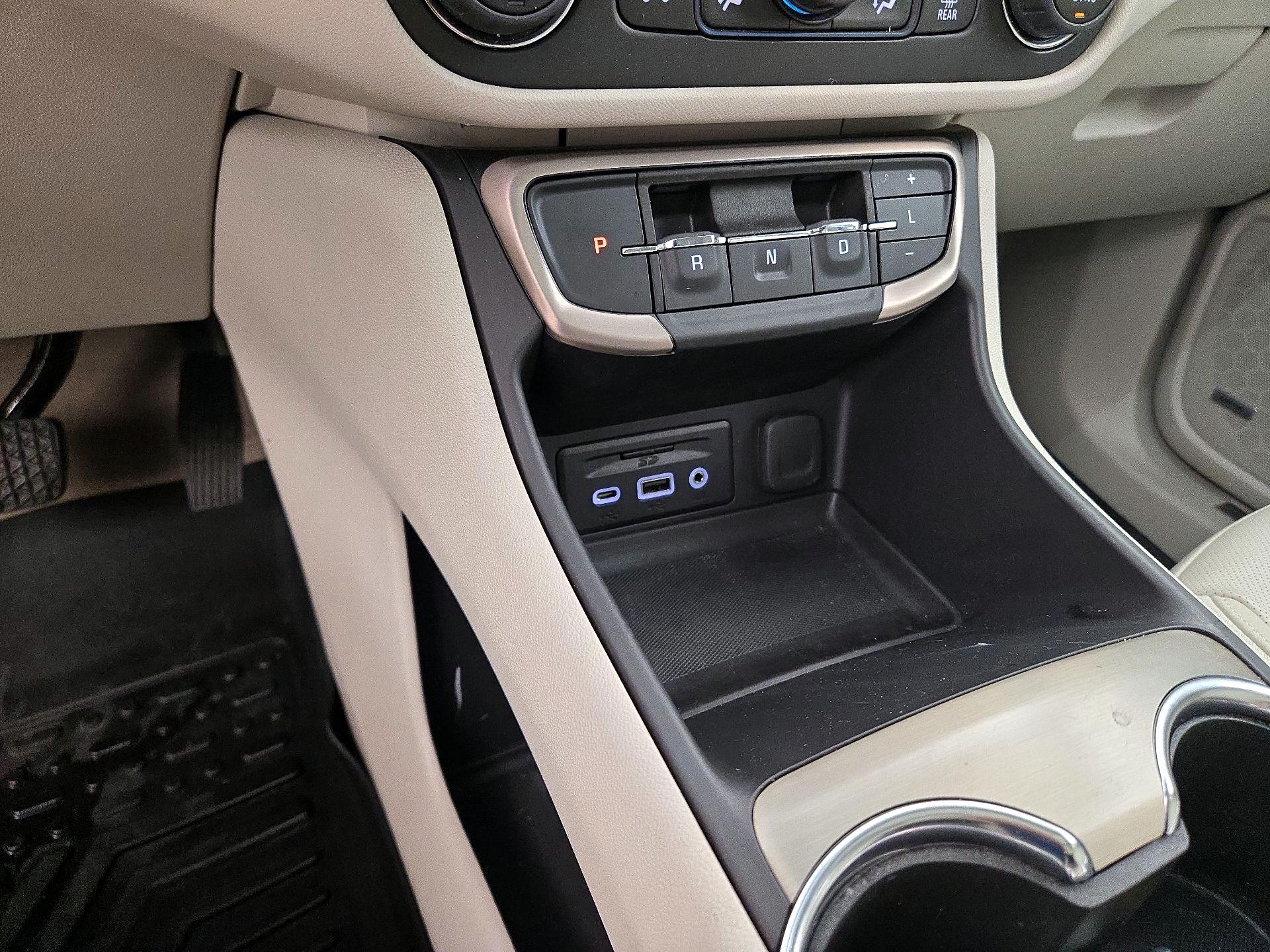 Thumbnail: 2024 GMC Terrain - 19