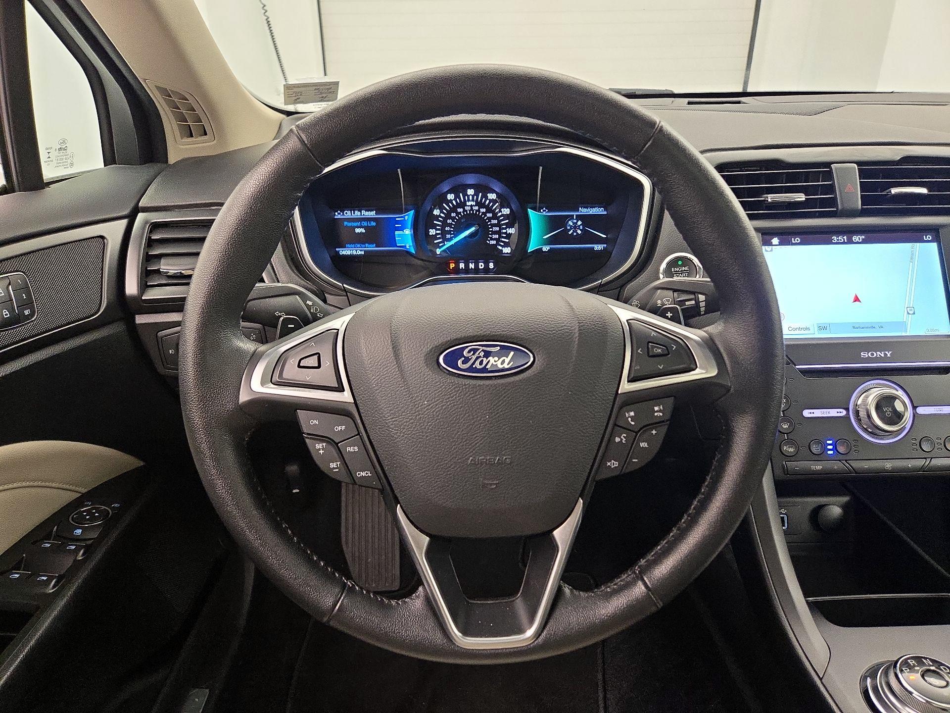 Thumbnail: 2017 Ford Fusion - 10