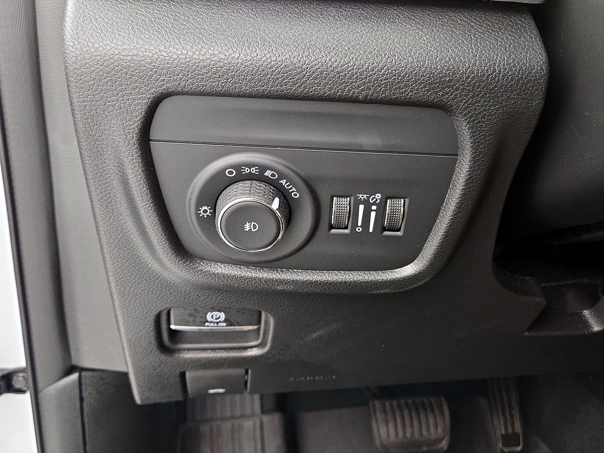 Thumbnail: 2024 Jeep Grand Cherokee - 13