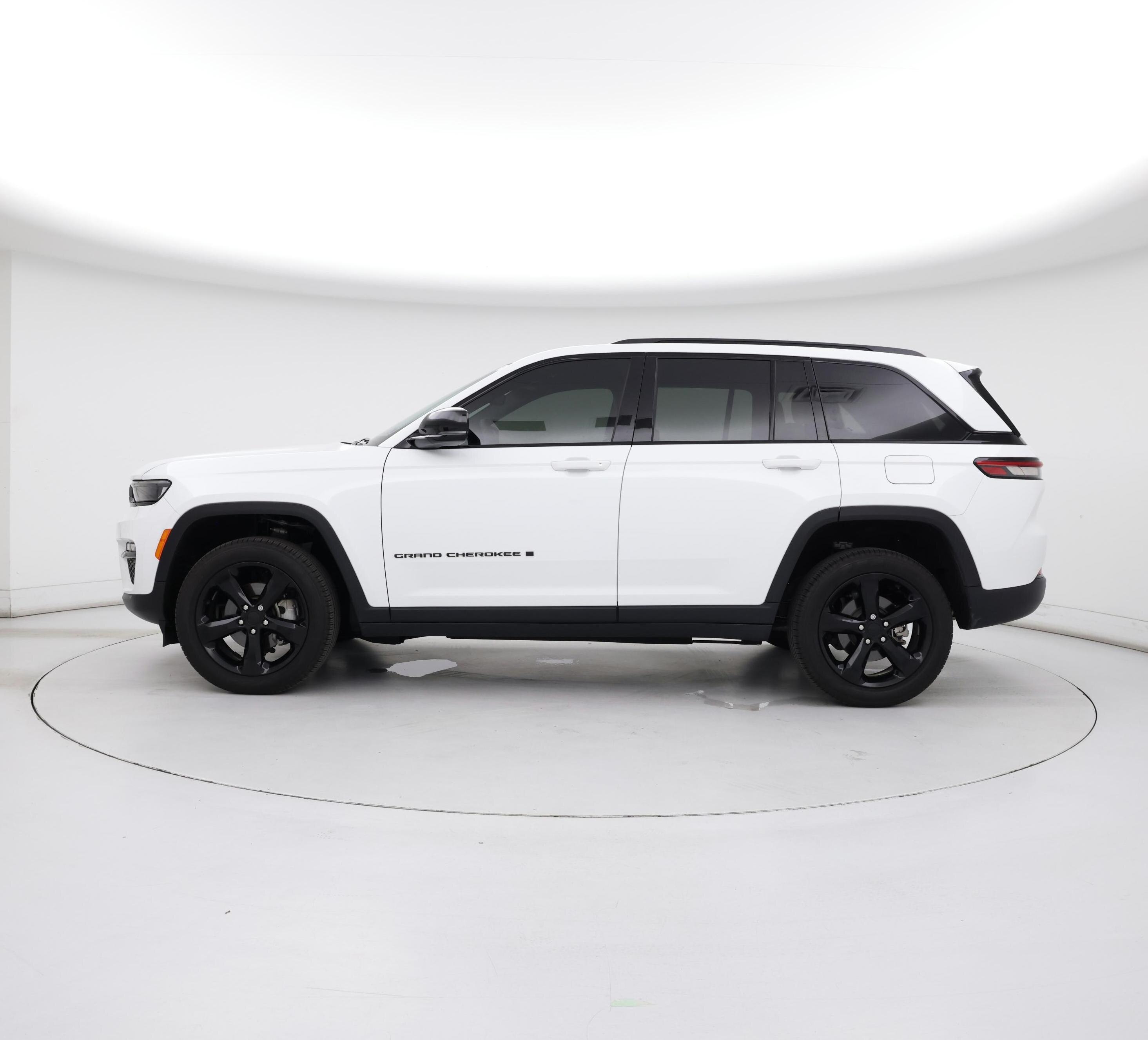 Thumbnail: 2024 Jeep Grand Cherokee - 3