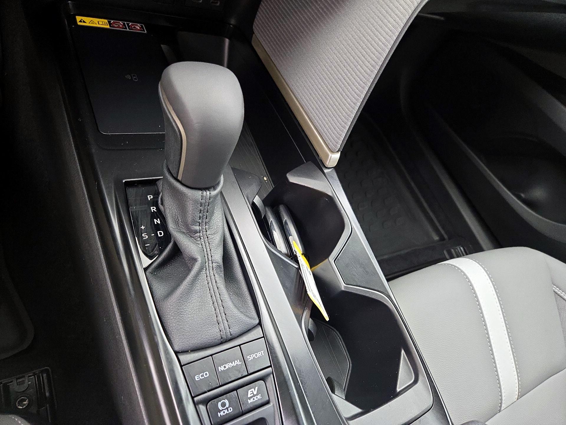 Thumbnail: 2025 Toyota Camry - 17