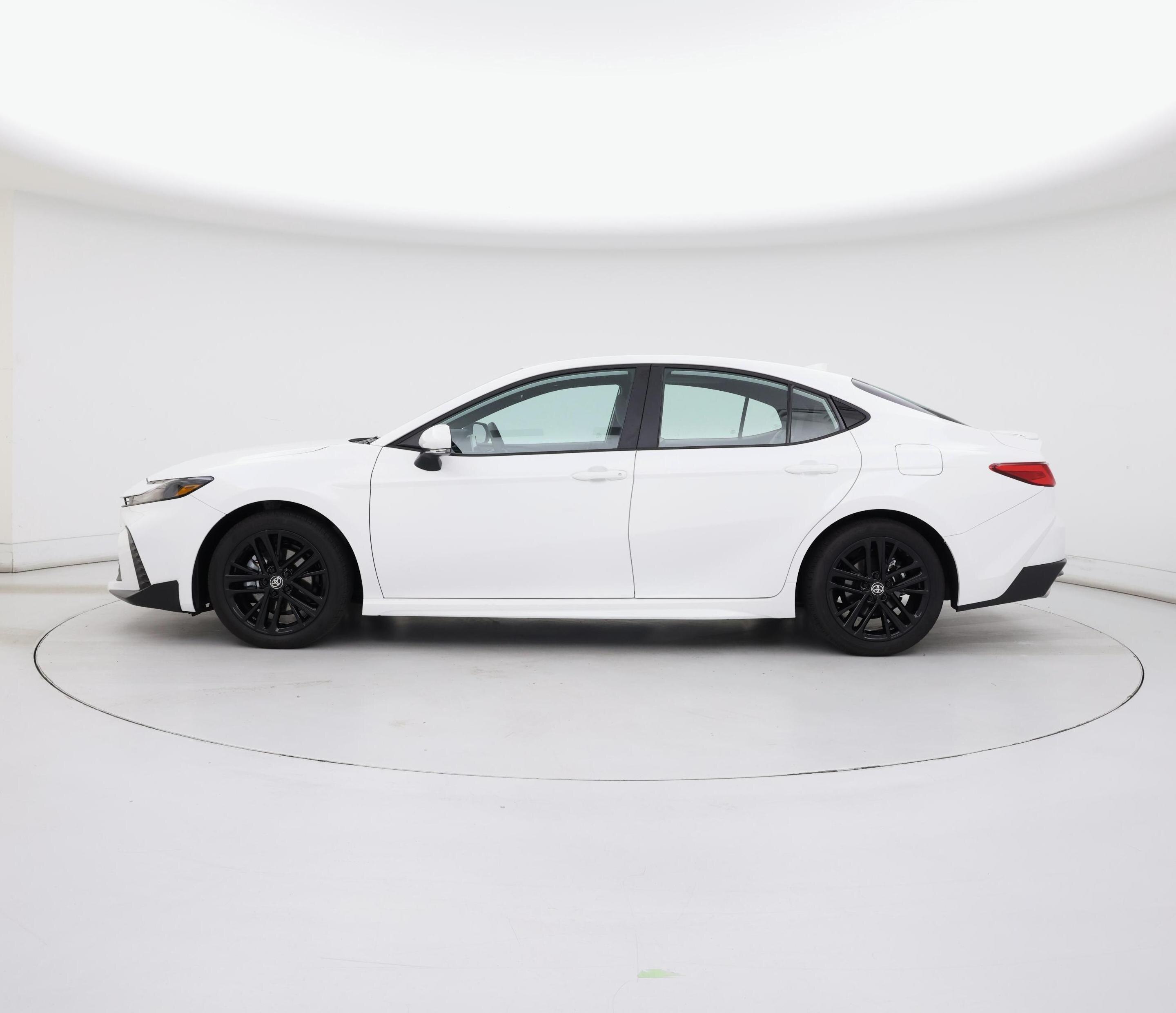 Thumbnail: 2025 Toyota Camry - 3