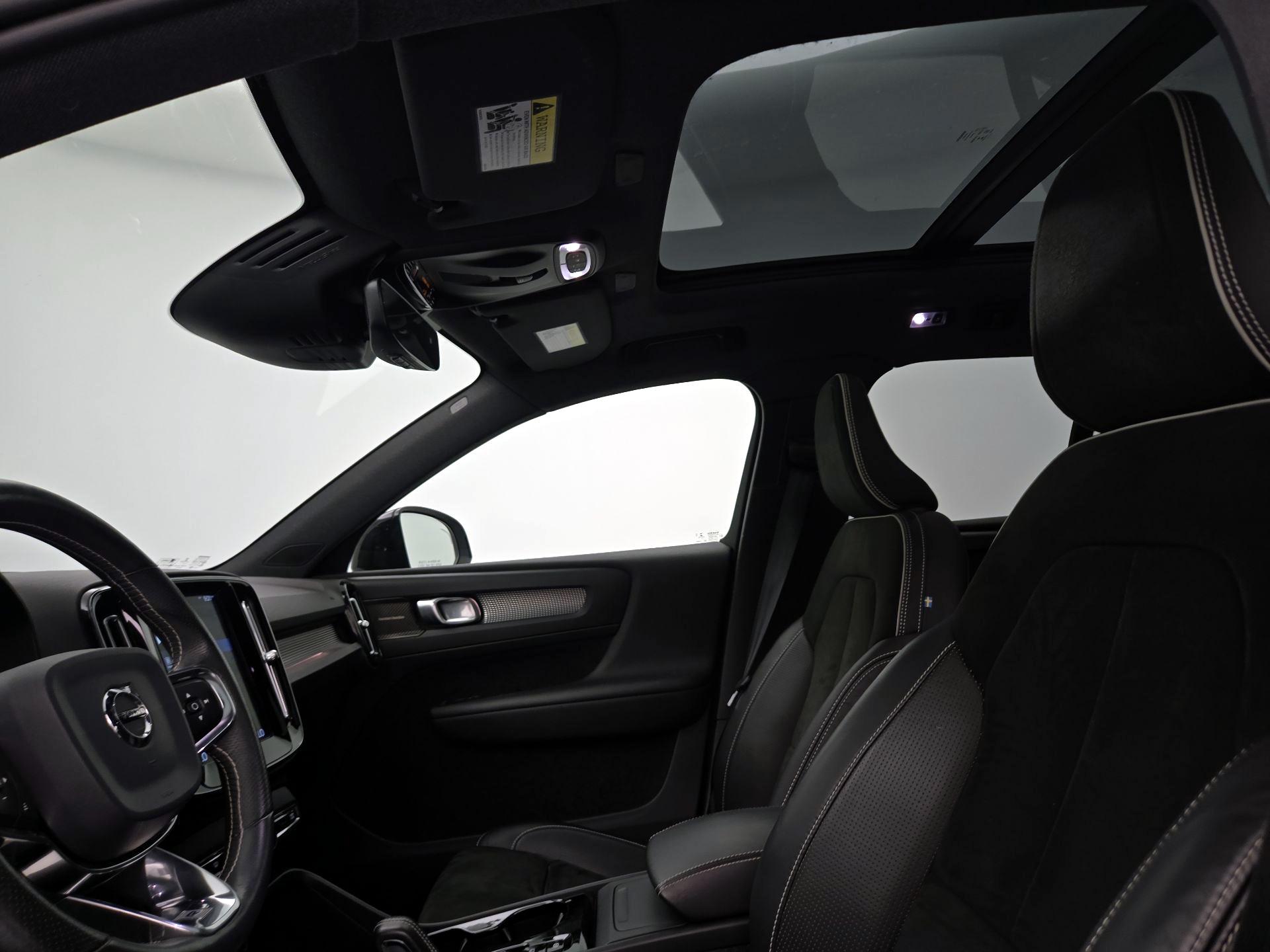 Thumbnail: 2020 Volvo XC40 - 19