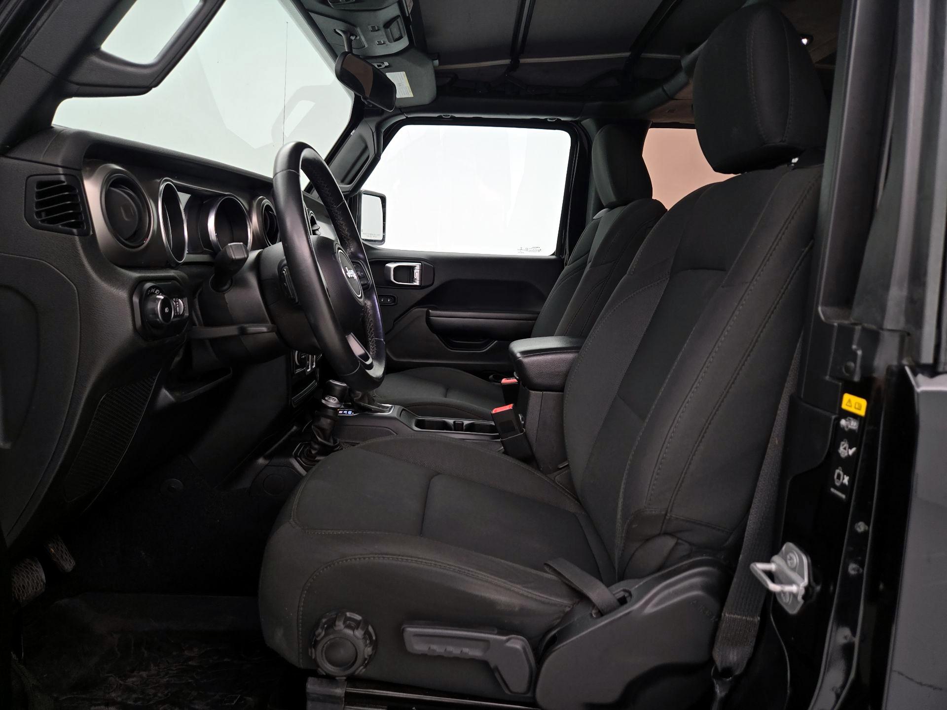 Thumbnail: 2020 Jeep Wrangler - 11