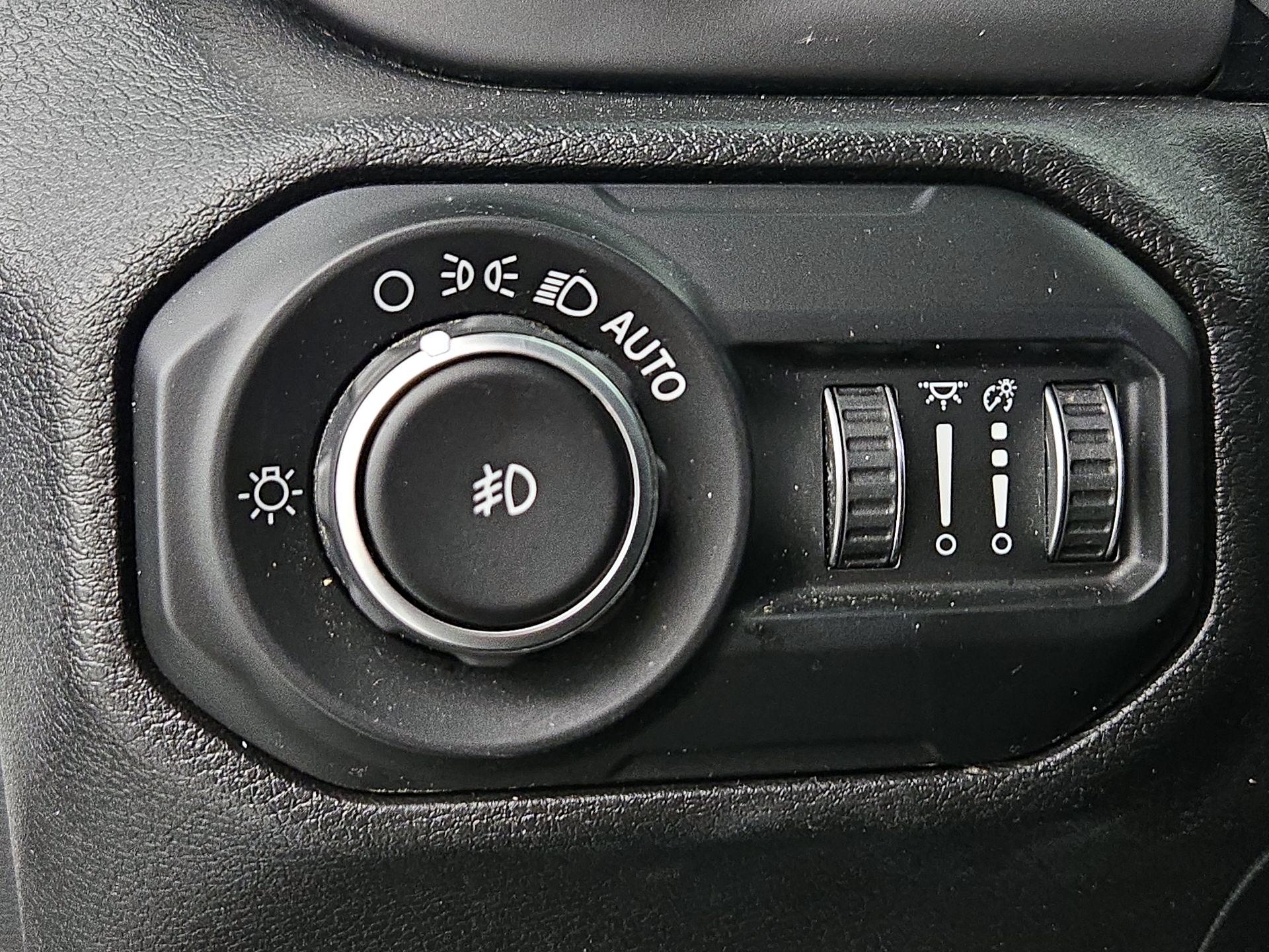 Thumbnail: 2020 Jeep Wrangler - 13
