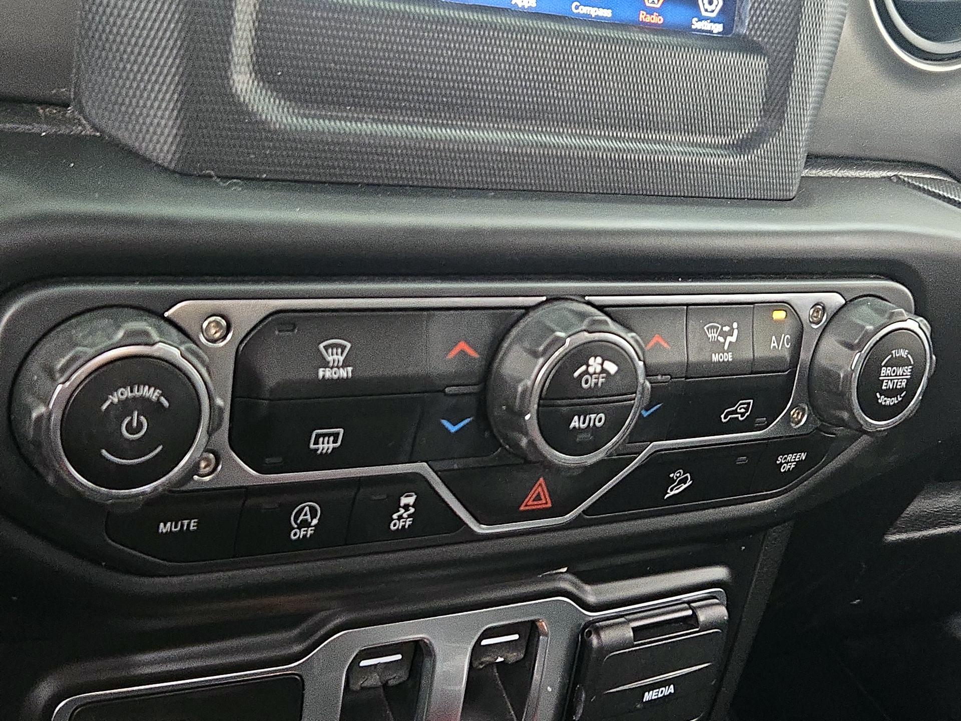 Thumbnail: 2020 Jeep Wrangler - 16