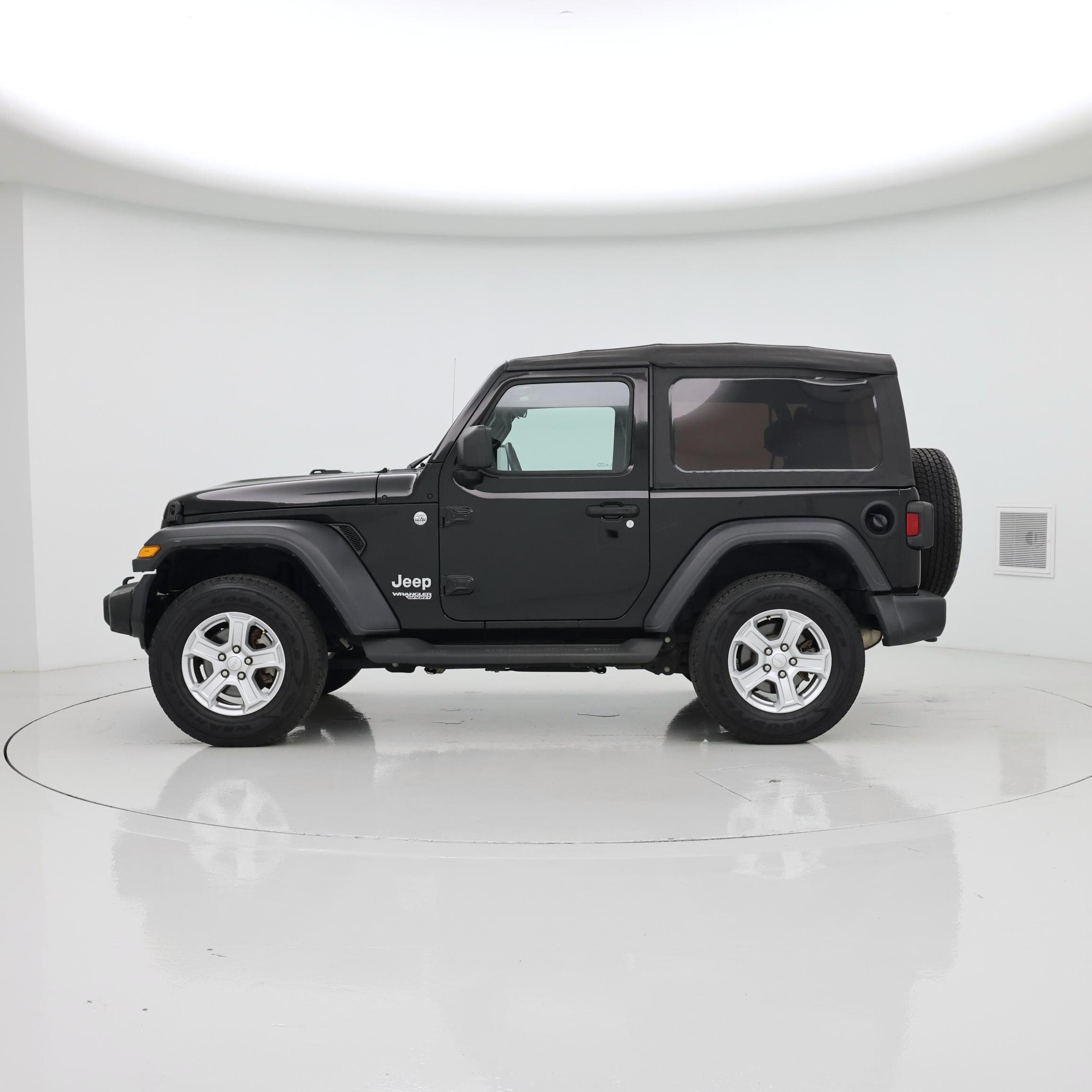 Thumbnail: 2020 Jeep Wrangler - 3
