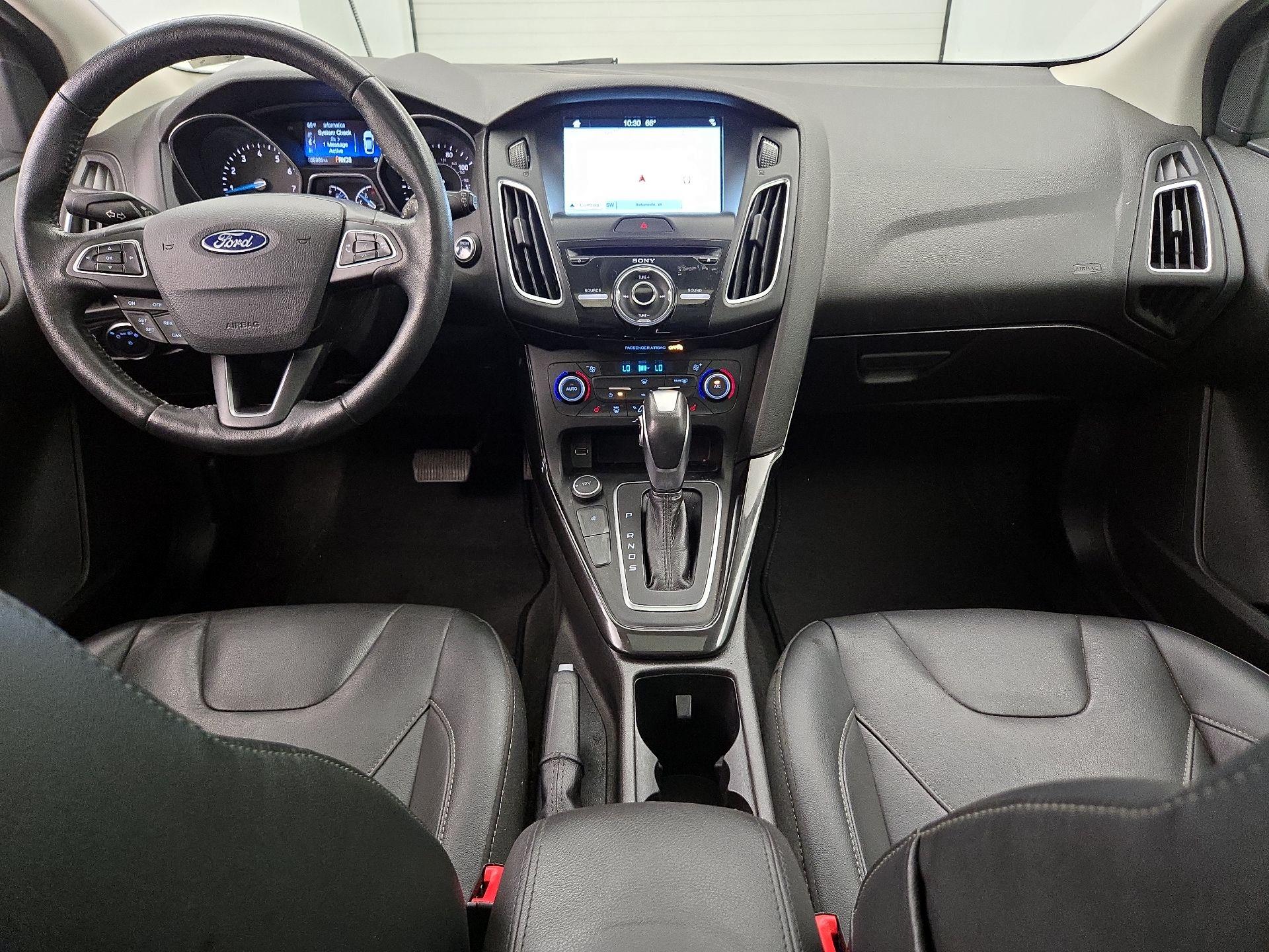 Thumbnail: 2017 Ford Focus - 9