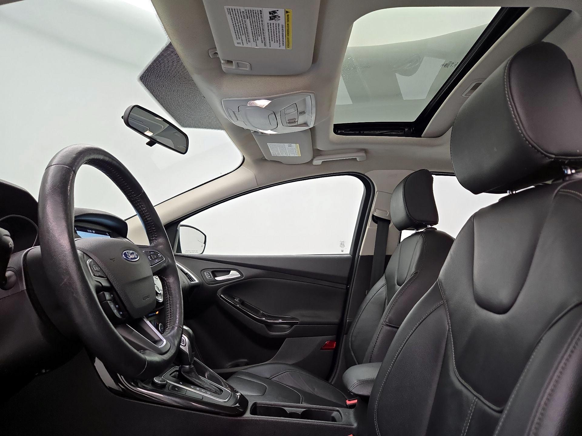 Thumbnail: 2017 Ford Focus - 20