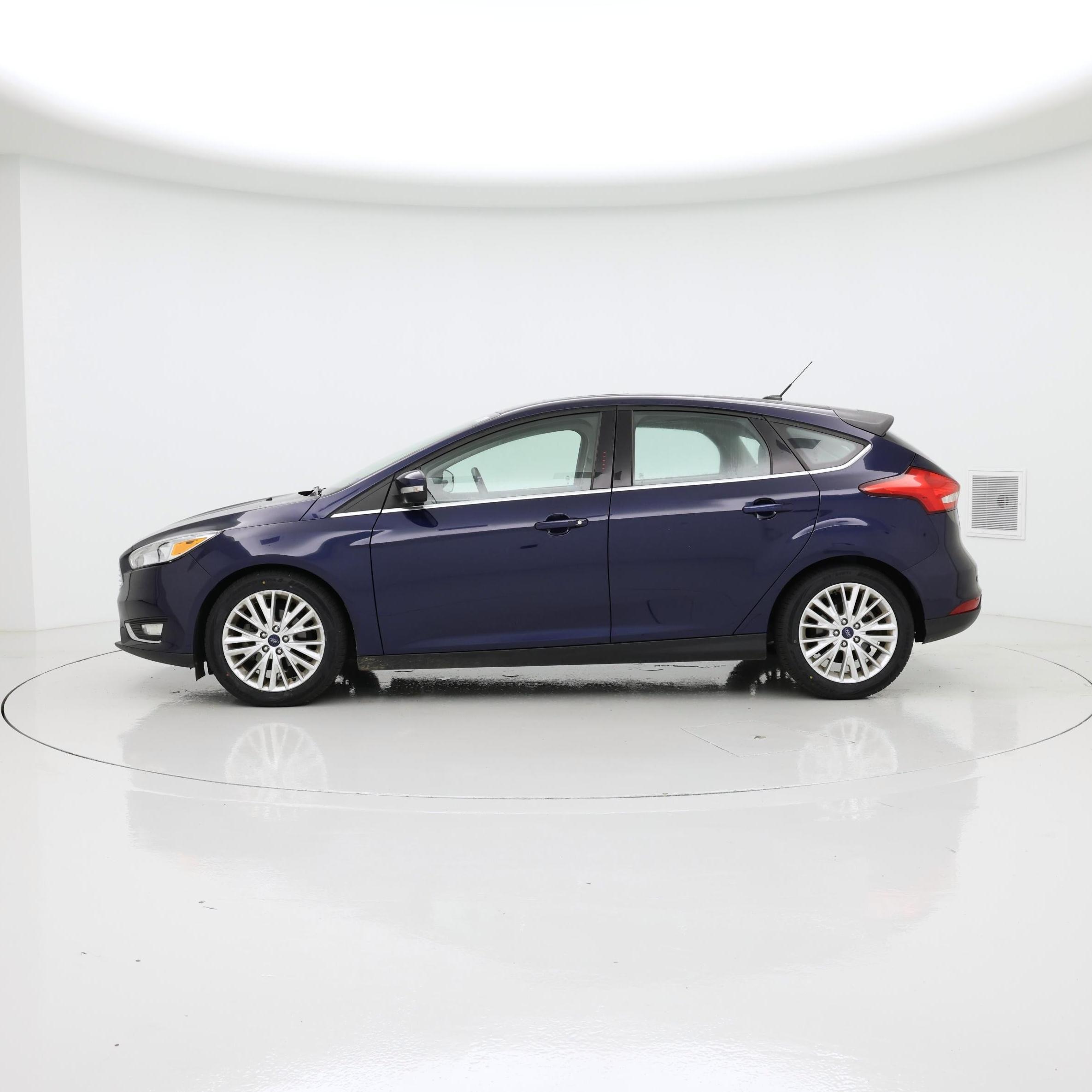 Thumbnail: 2017 Ford Focus - 3