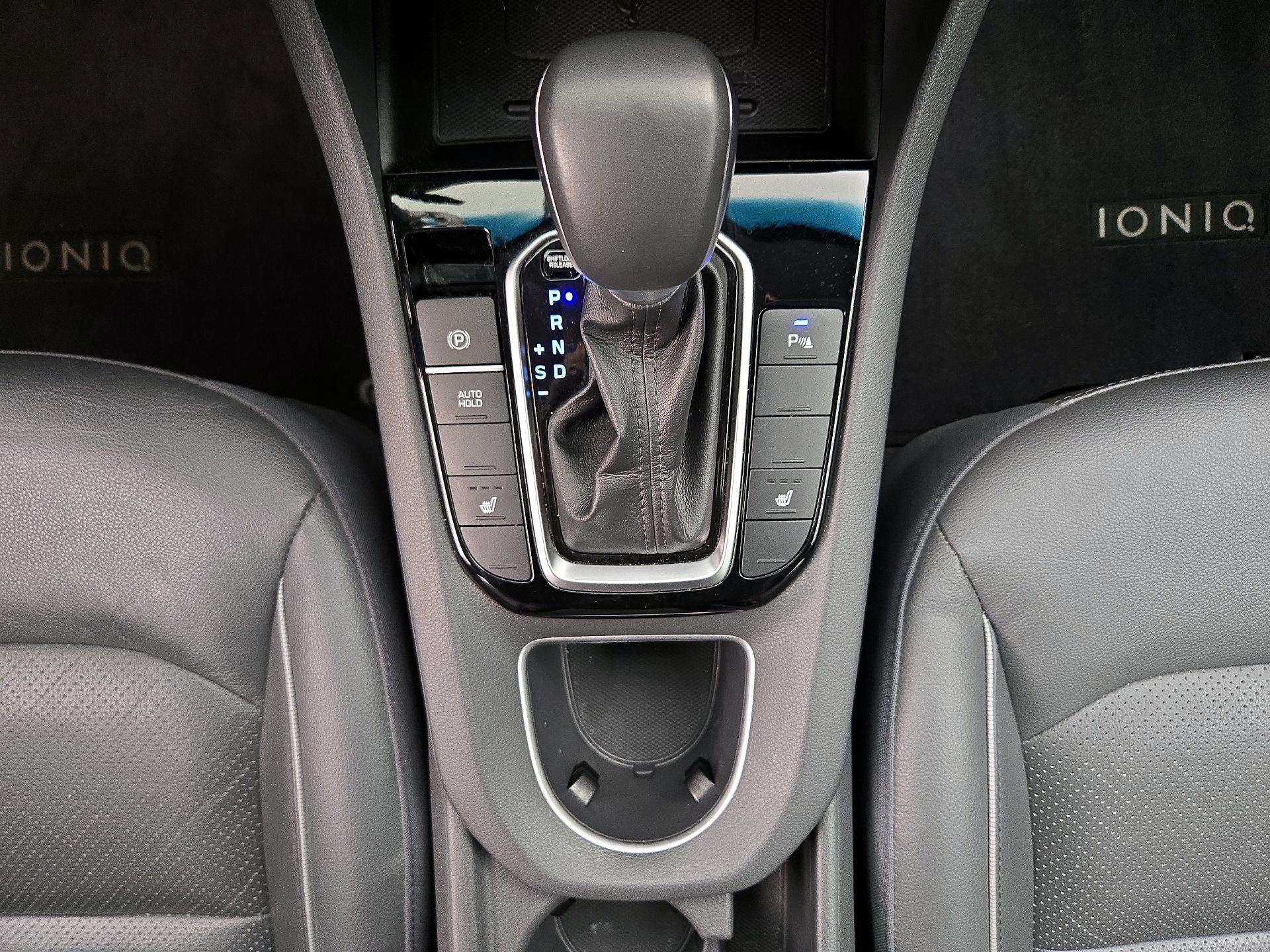 Thumbnail: 2022 Hyundai Ioniq - 18