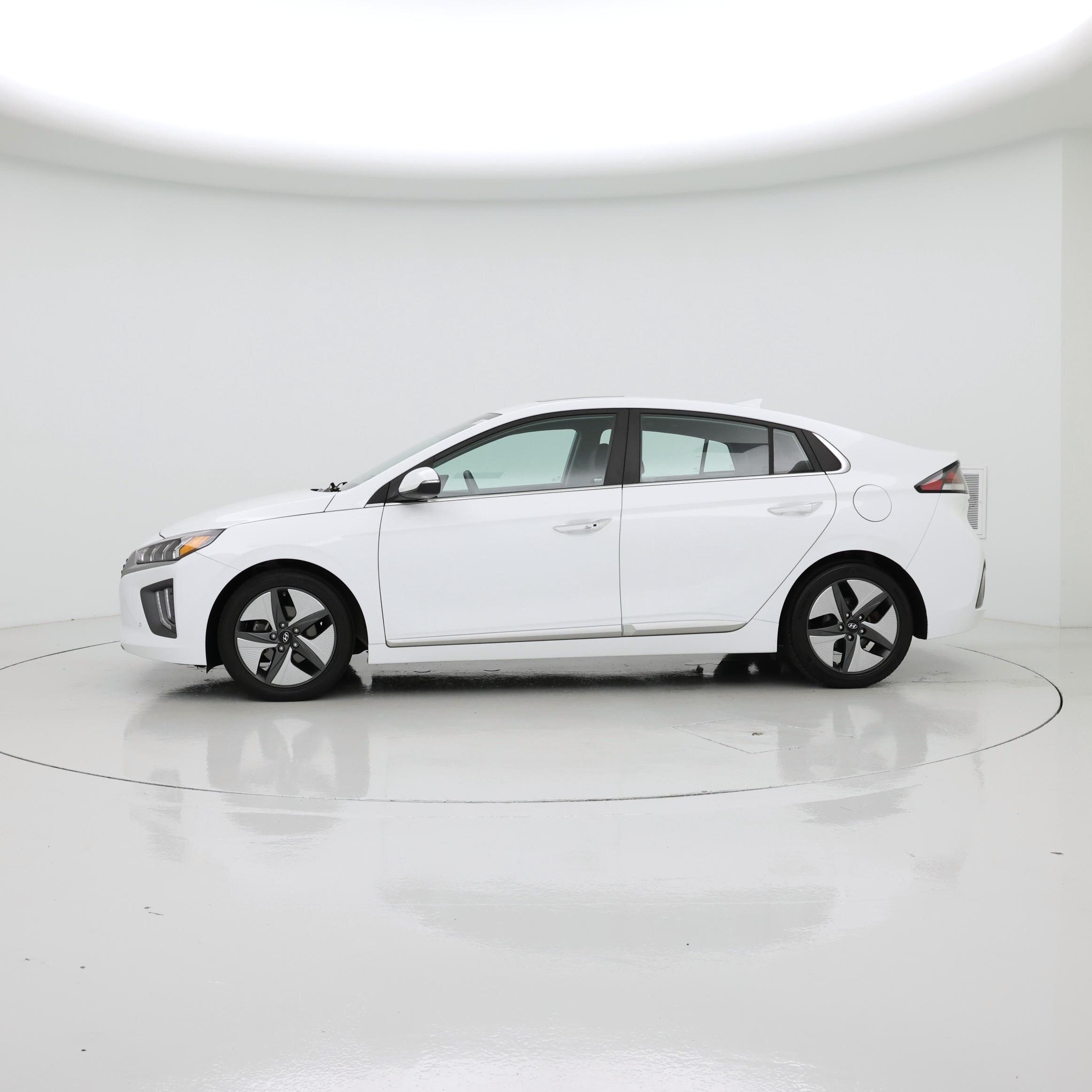 Thumbnail: 2022 Hyundai Ioniq - 3