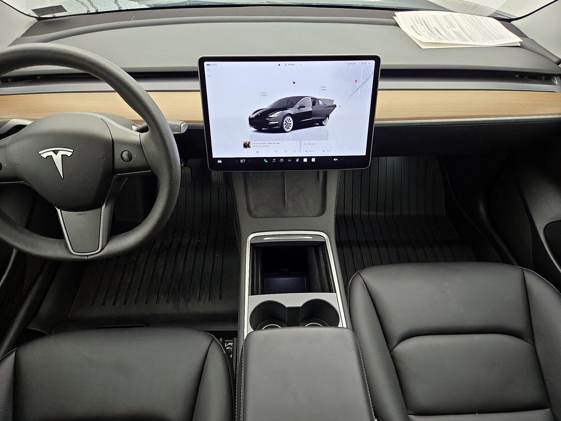 Thumbnail: 2023 Tesla Model 3 - 9