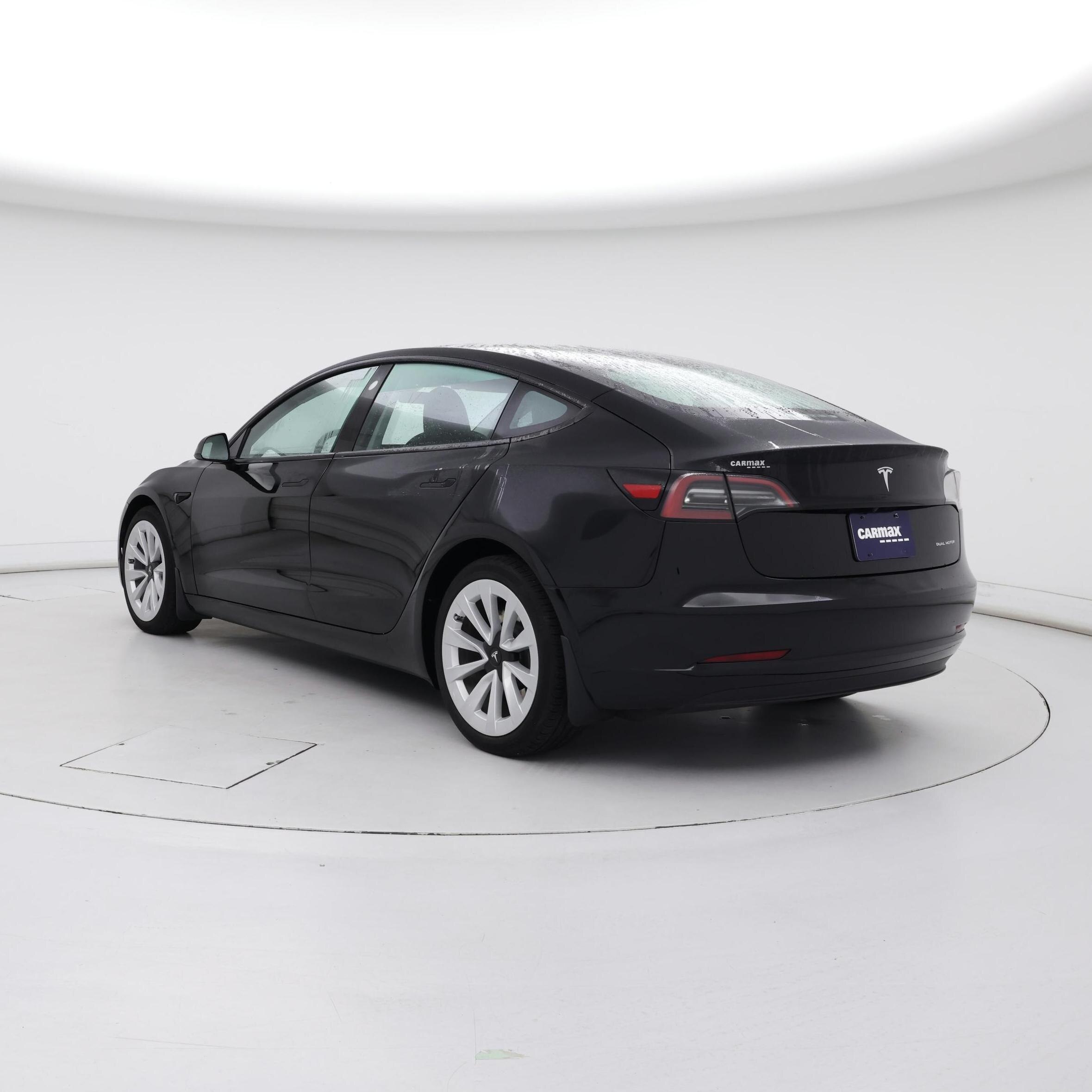 Thumbnail: 2023 Tesla Model 3 - 2