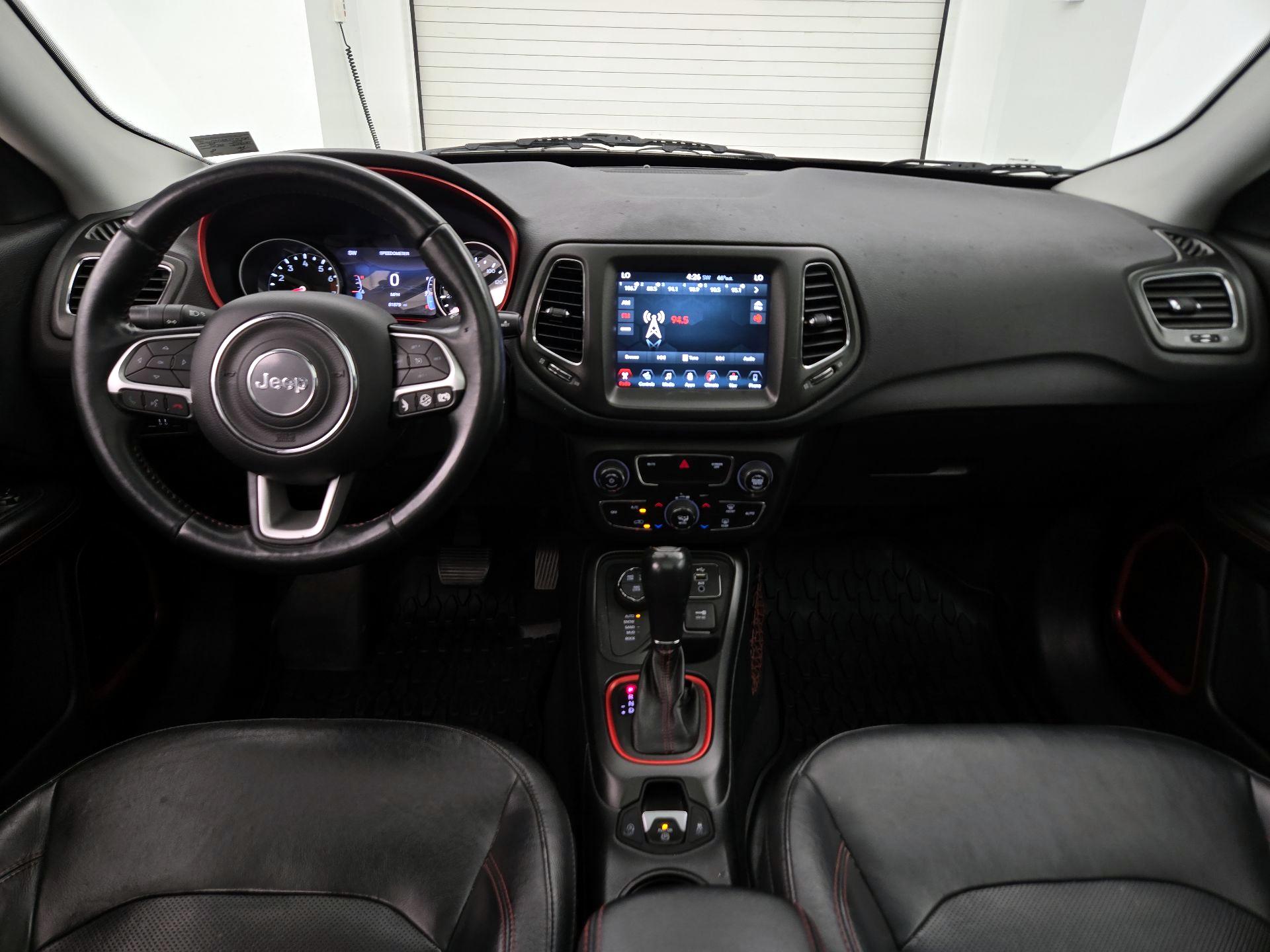 Thumbnail: 2018 Jeep Compass - 9