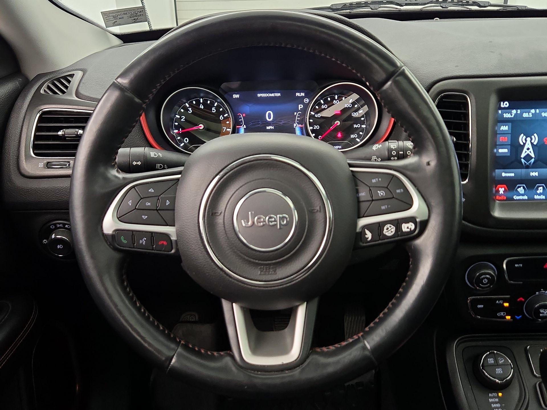 Thumbnail: 2018 Jeep Compass - 10