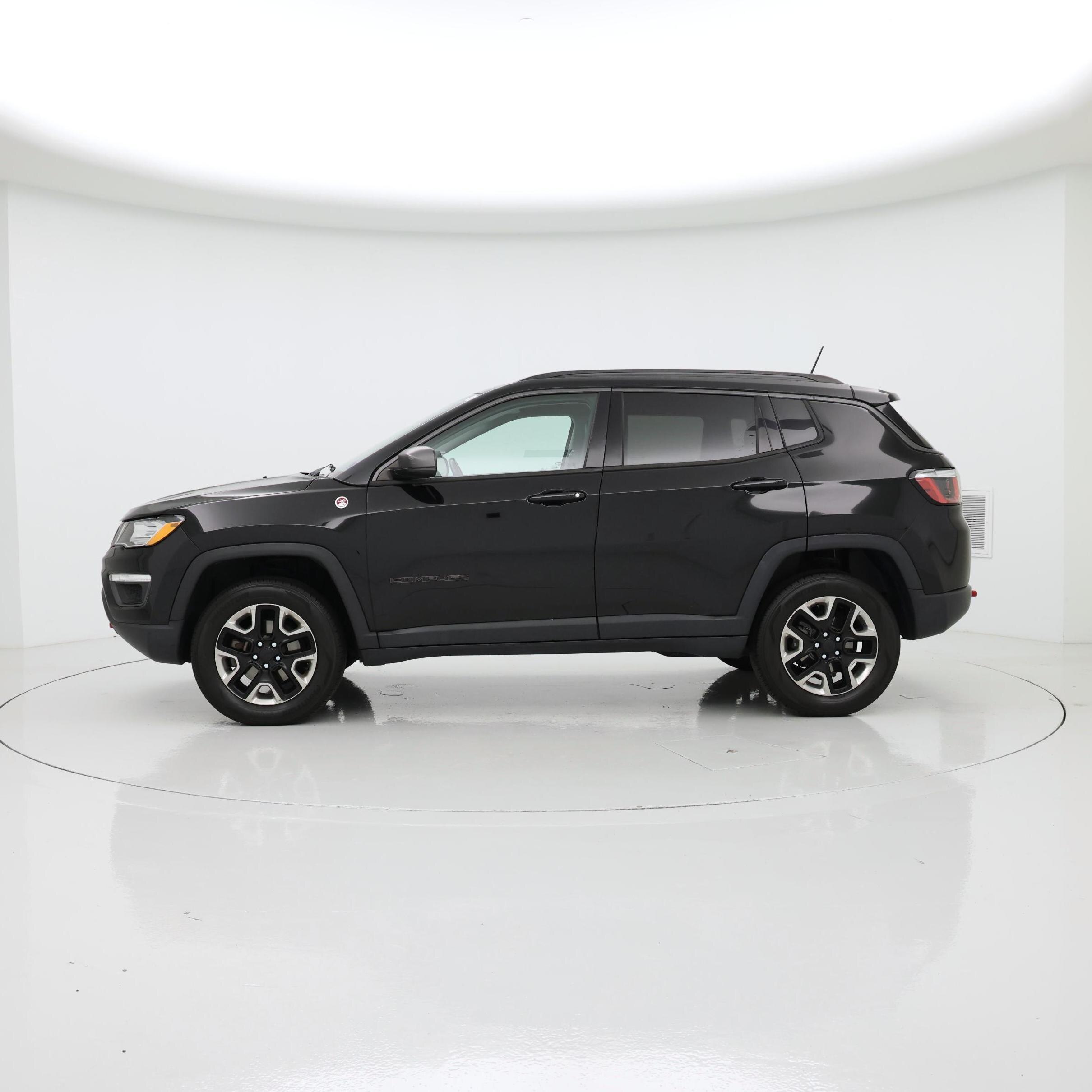 Thumbnail: 2018 Jeep Compass - 3