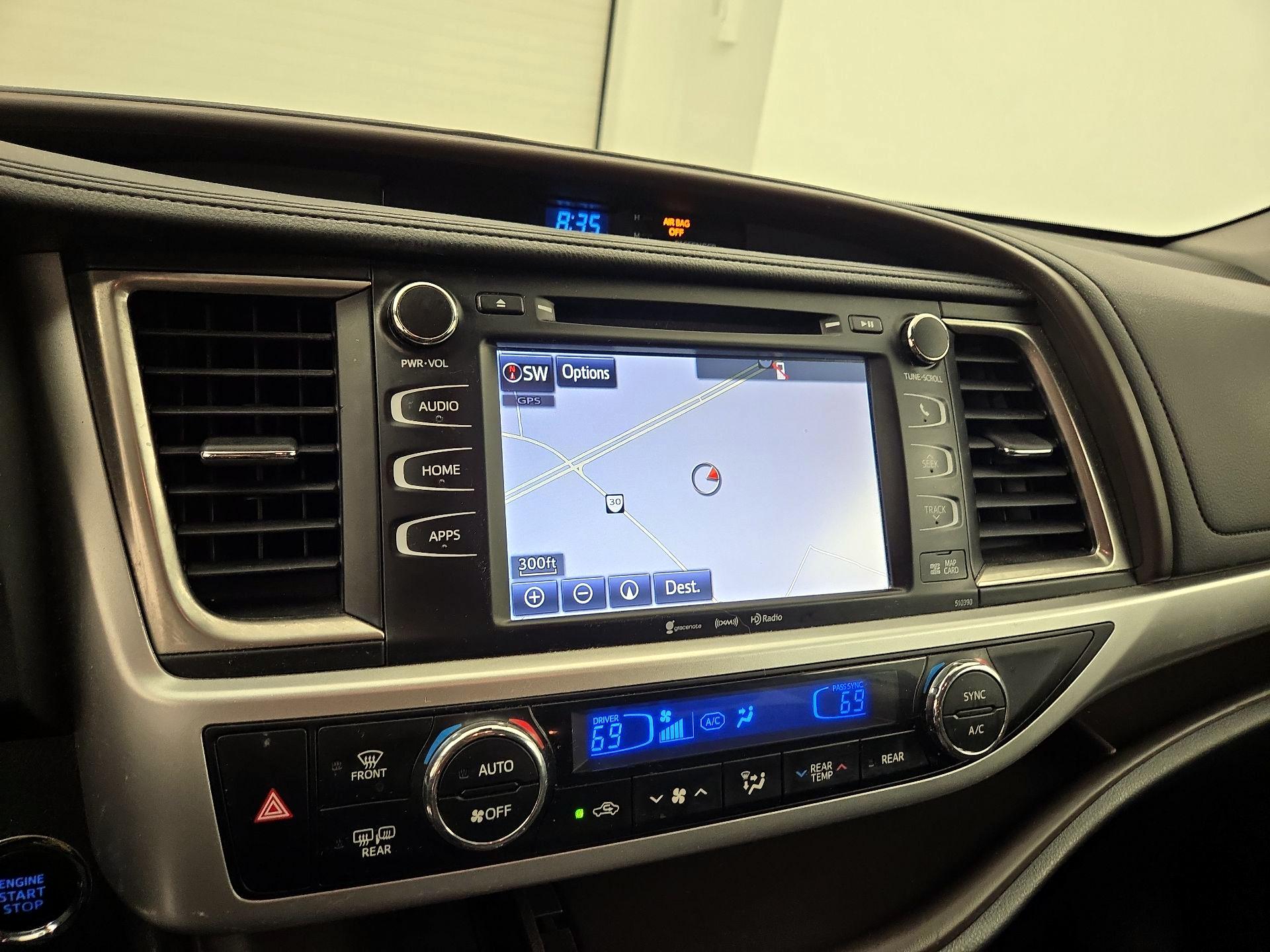 Thumbnail: 2019 Toyota Highlander - 14