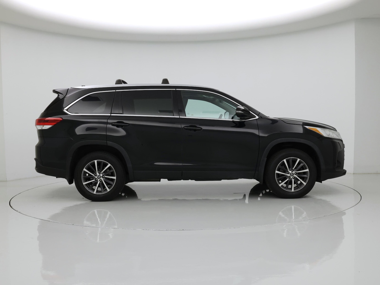 2019 Toyota Highlander XLE - Photo 8