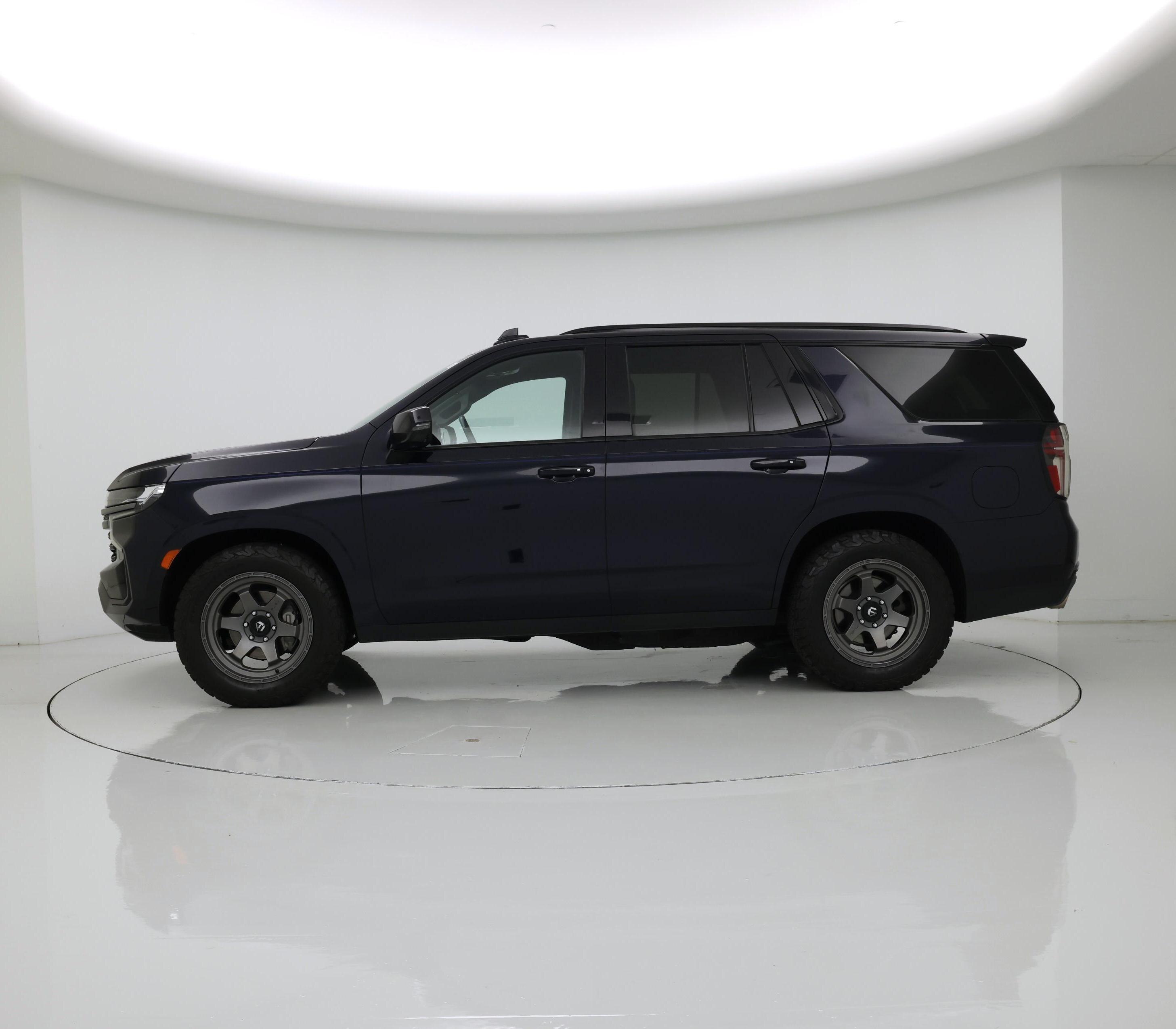 Thumbnail: 2022 Chevrolet Tahoe - 3