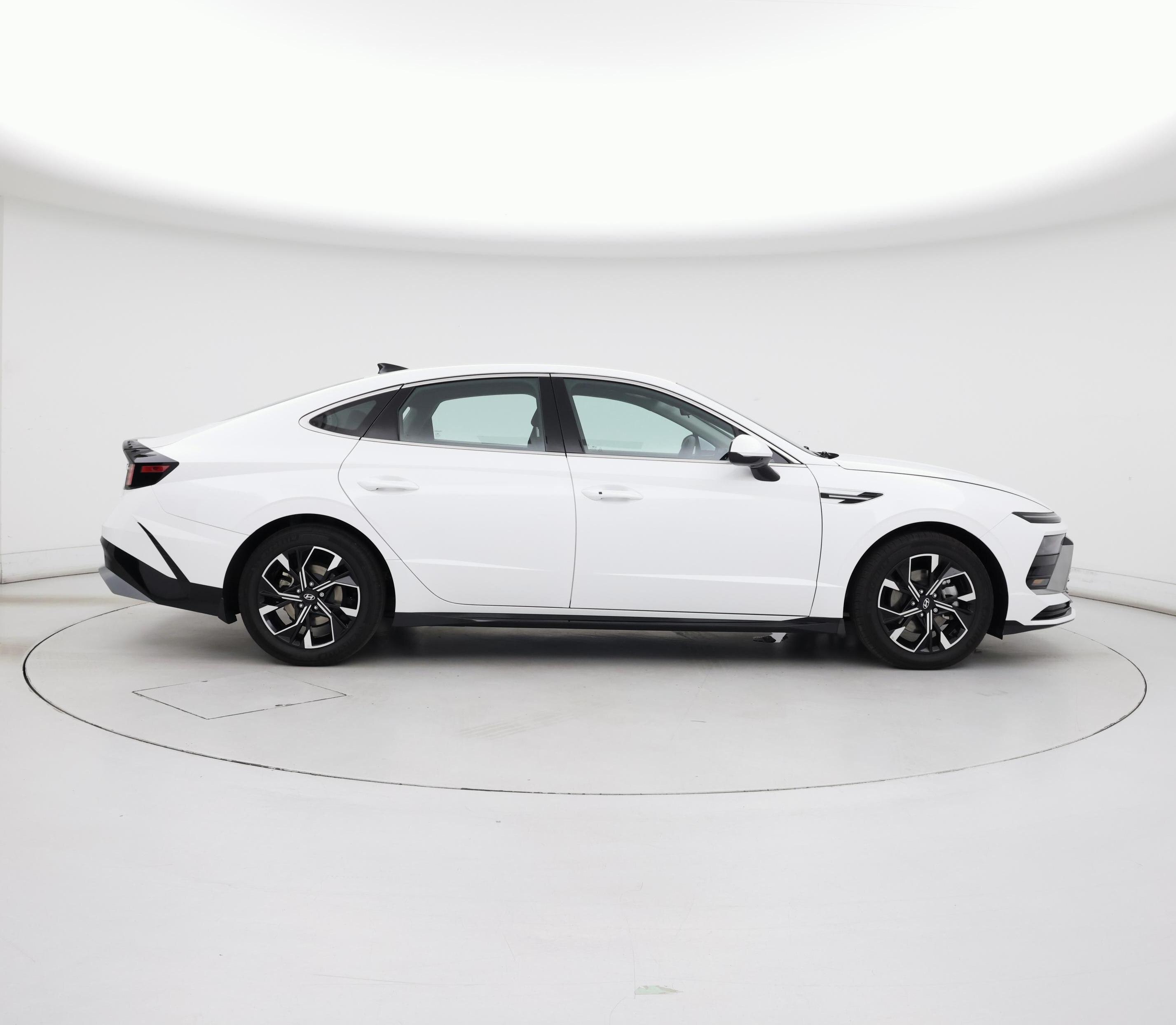 Thumbnail: 2024 Hyundai Sonata - 7