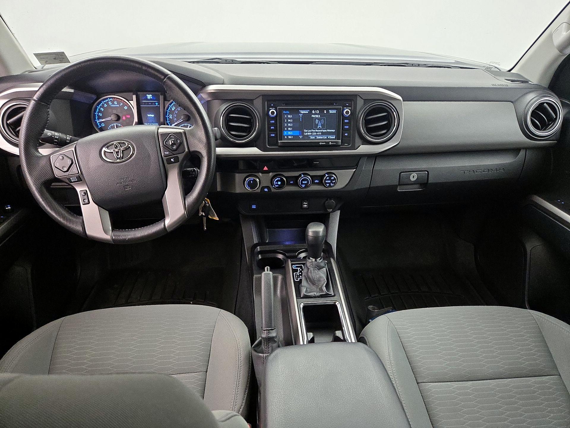 Thumbnail: 2016 Toyota Tacoma - 9