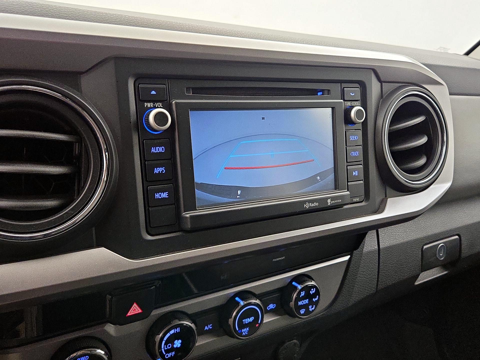 Thumbnail: 2016 Toyota Tacoma - 13