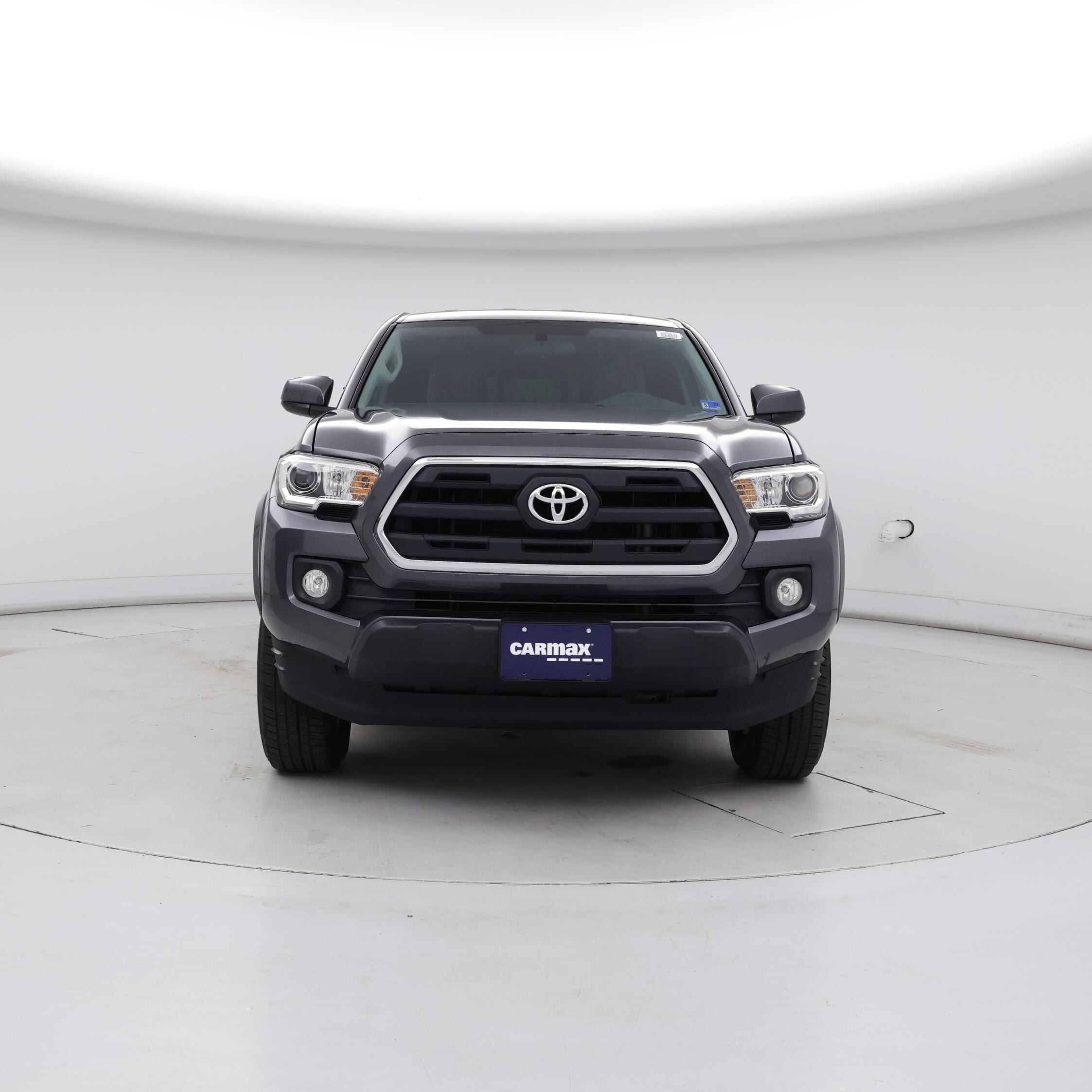 Thumbnail: 2016 Toyota Tacoma - 5