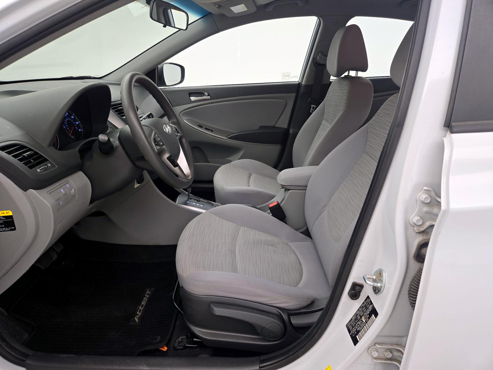 Thumbnail: 2017 Hyundai Accent - 11