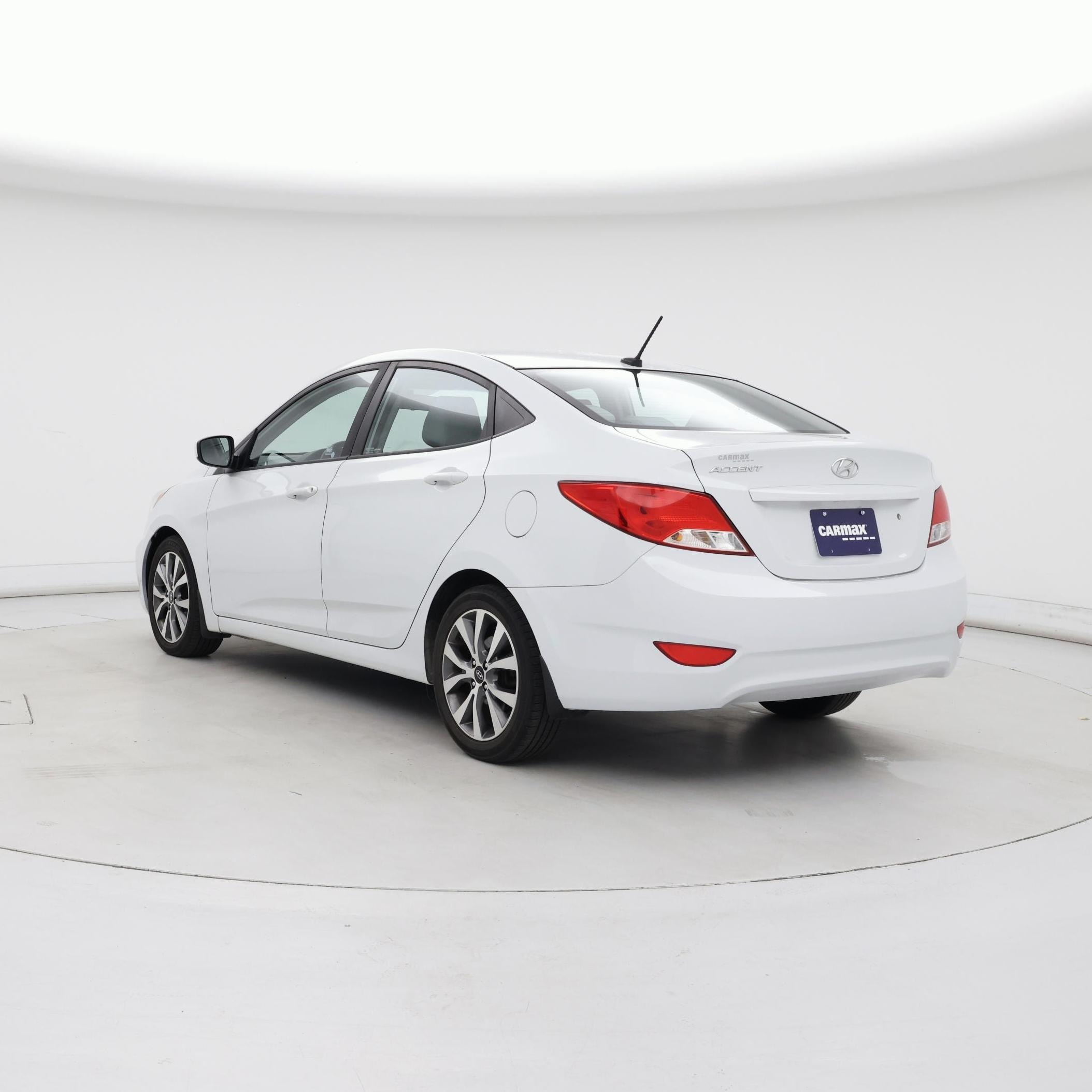 Thumbnail: 2017 Hyundai Accent - 2