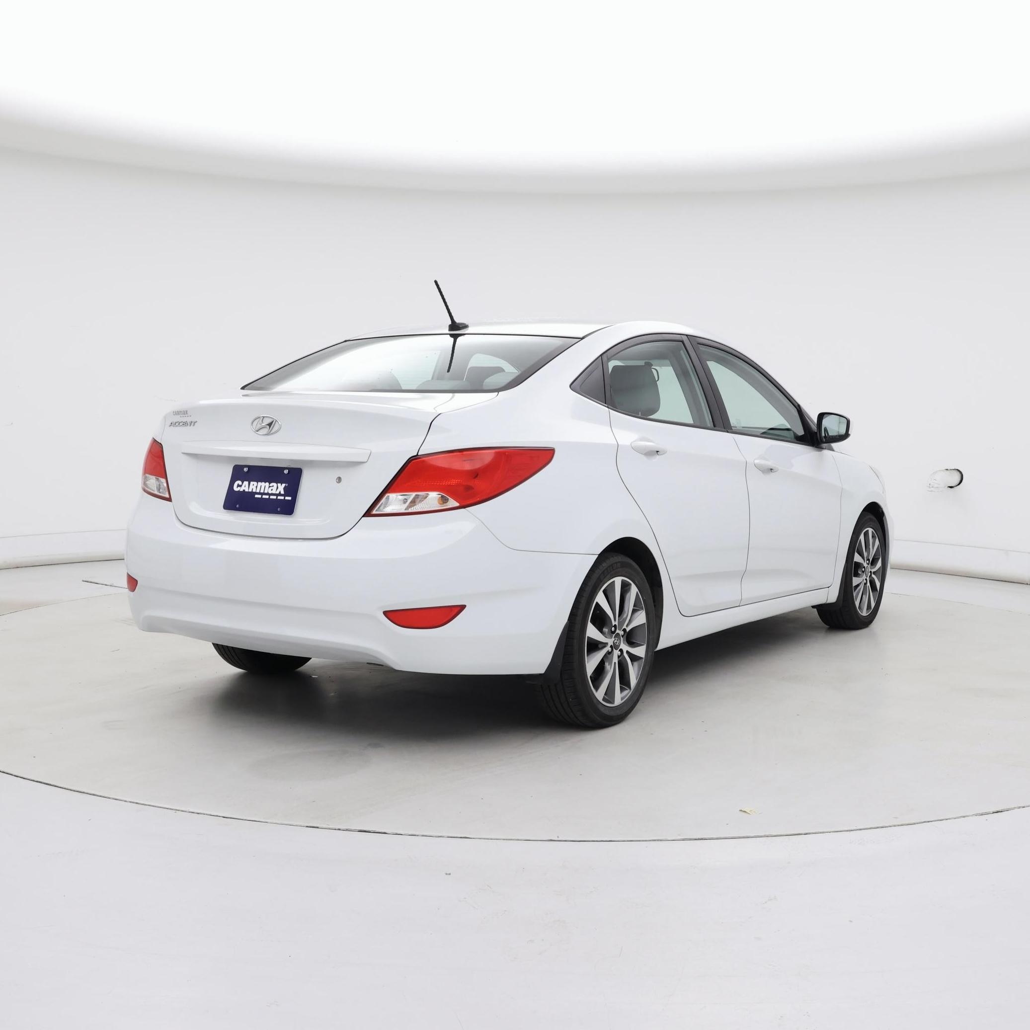 Thumbnail: 2017 Hyundai Accent - 8