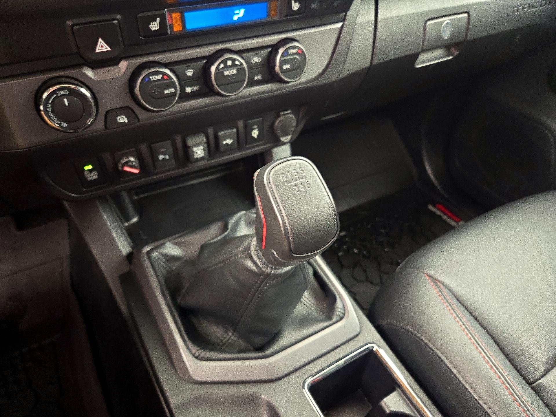 Thumbnail: 2023 Toyota Tacoma - 18