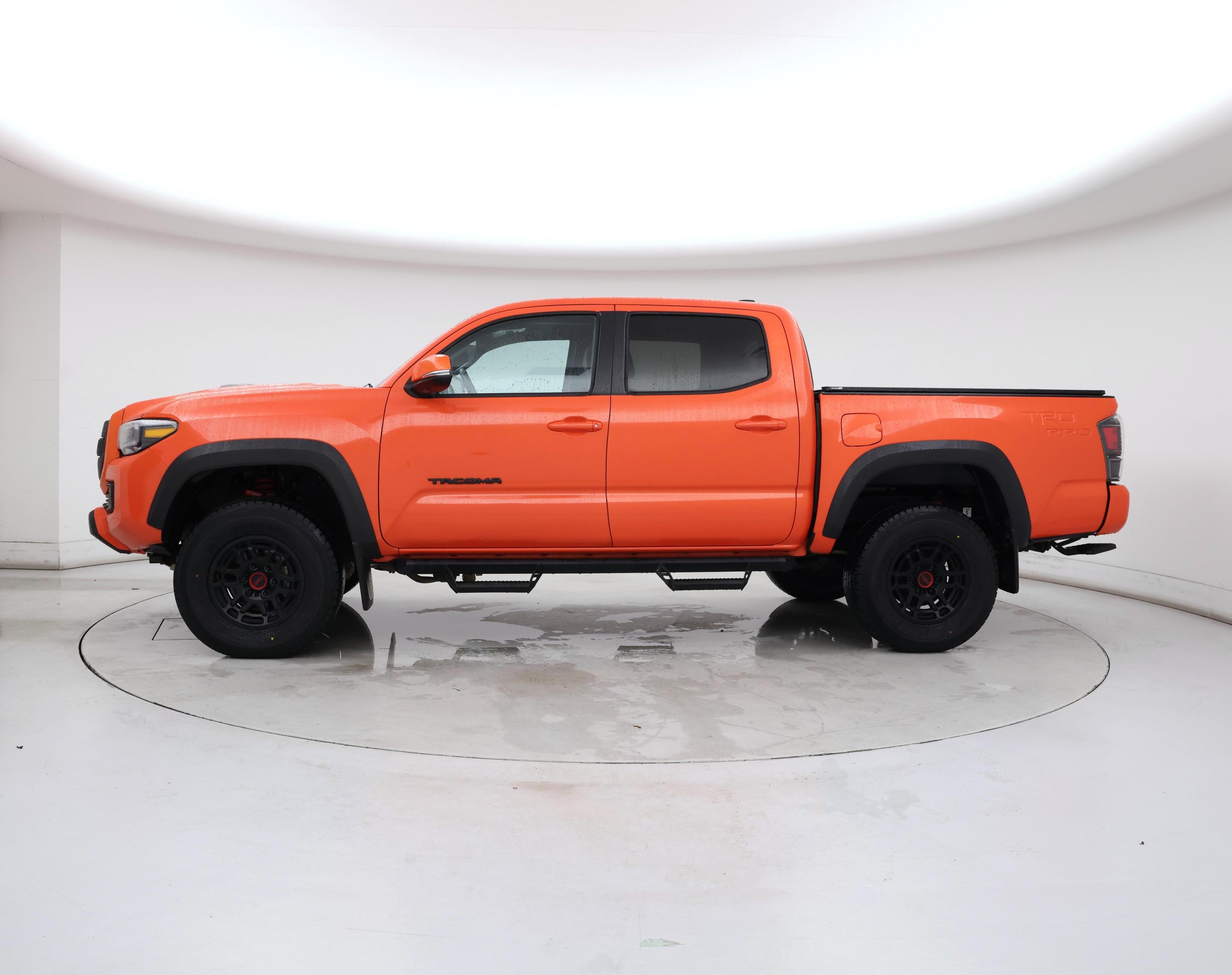Thumbnail: 2023 Toyota Tacoma - 3