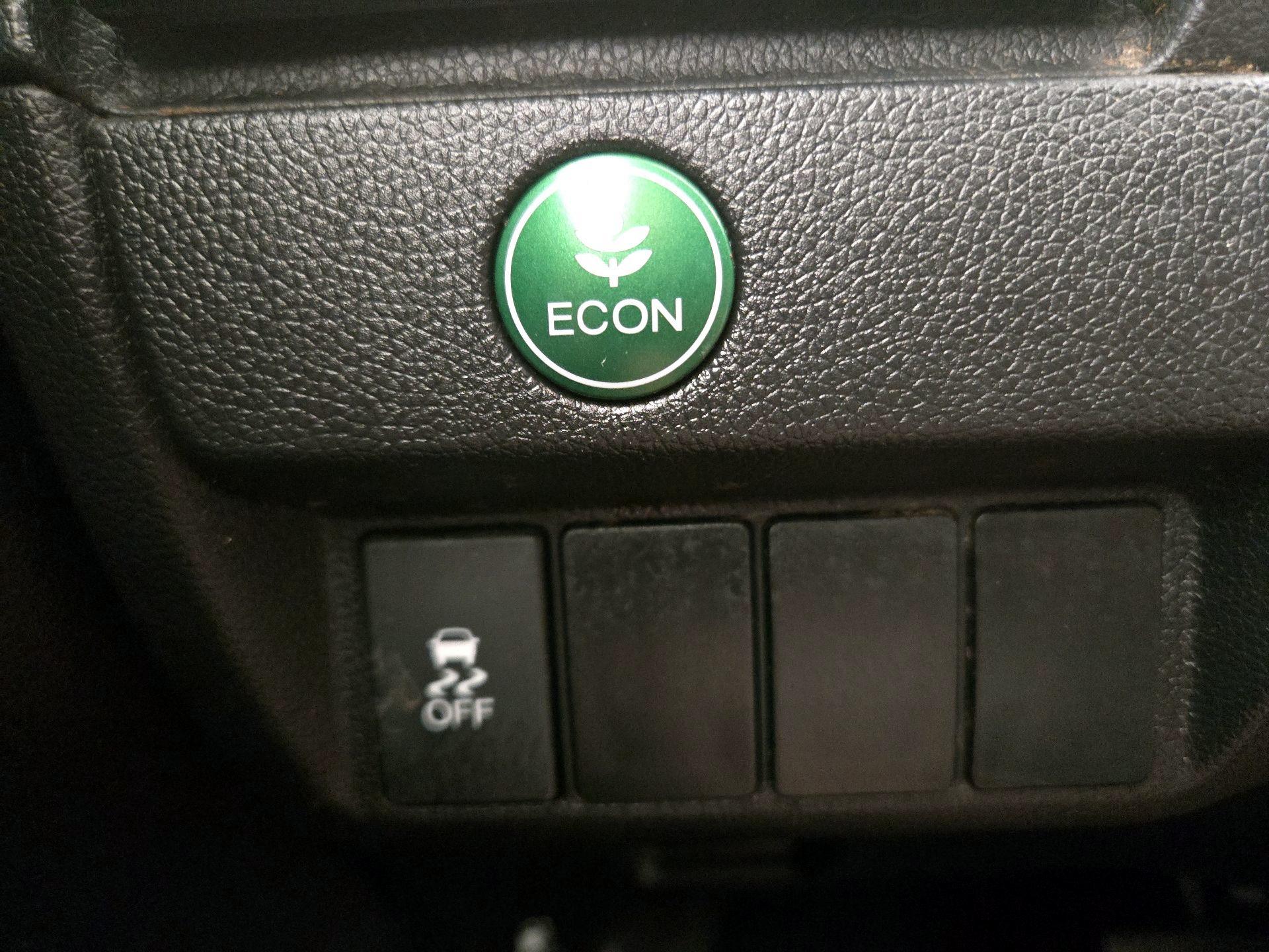 Thumbnail: 2016 Honda Fit - 13