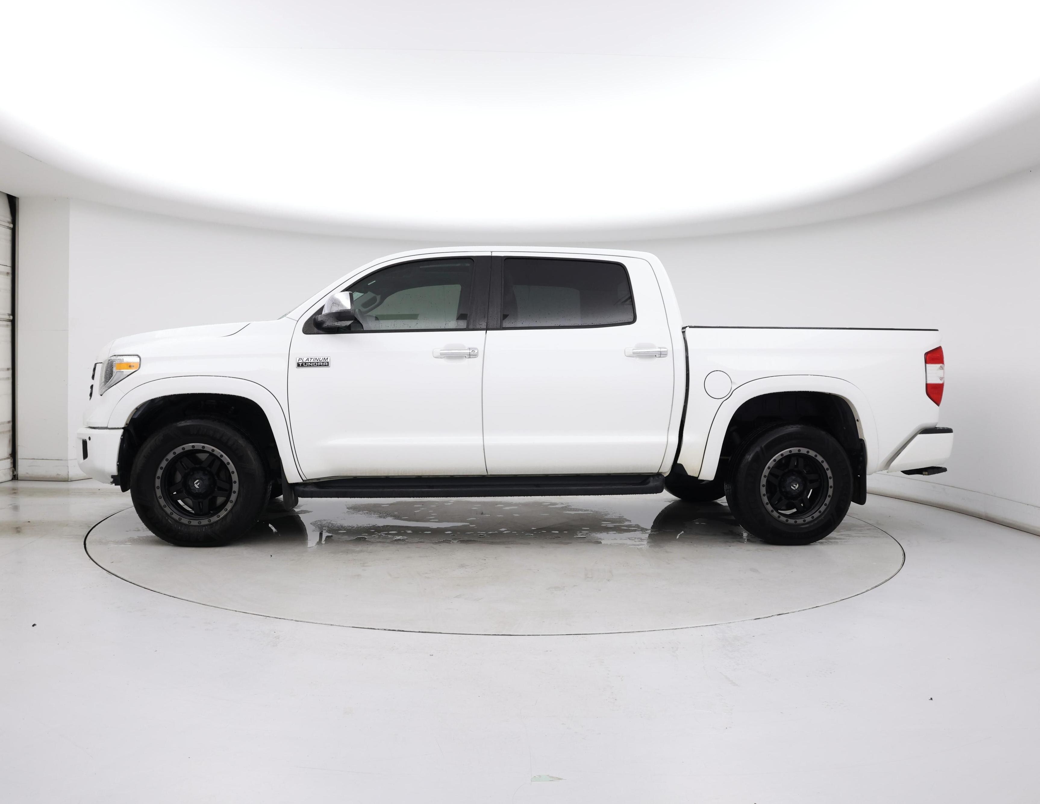 Thumbnail: 2020 Toyota Tundra - 3