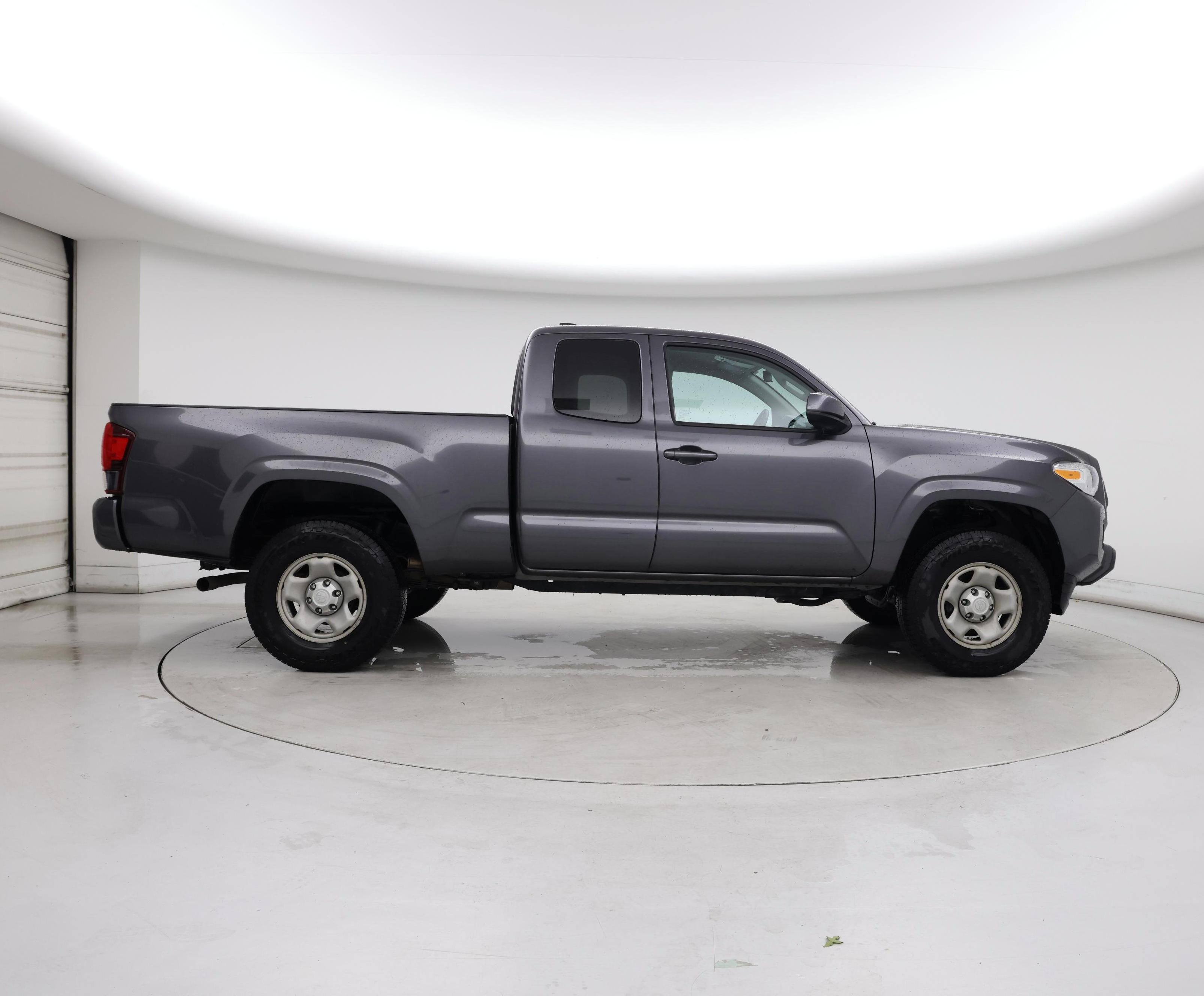 Thumbnail: 2022 Toyota Tacoma - 7