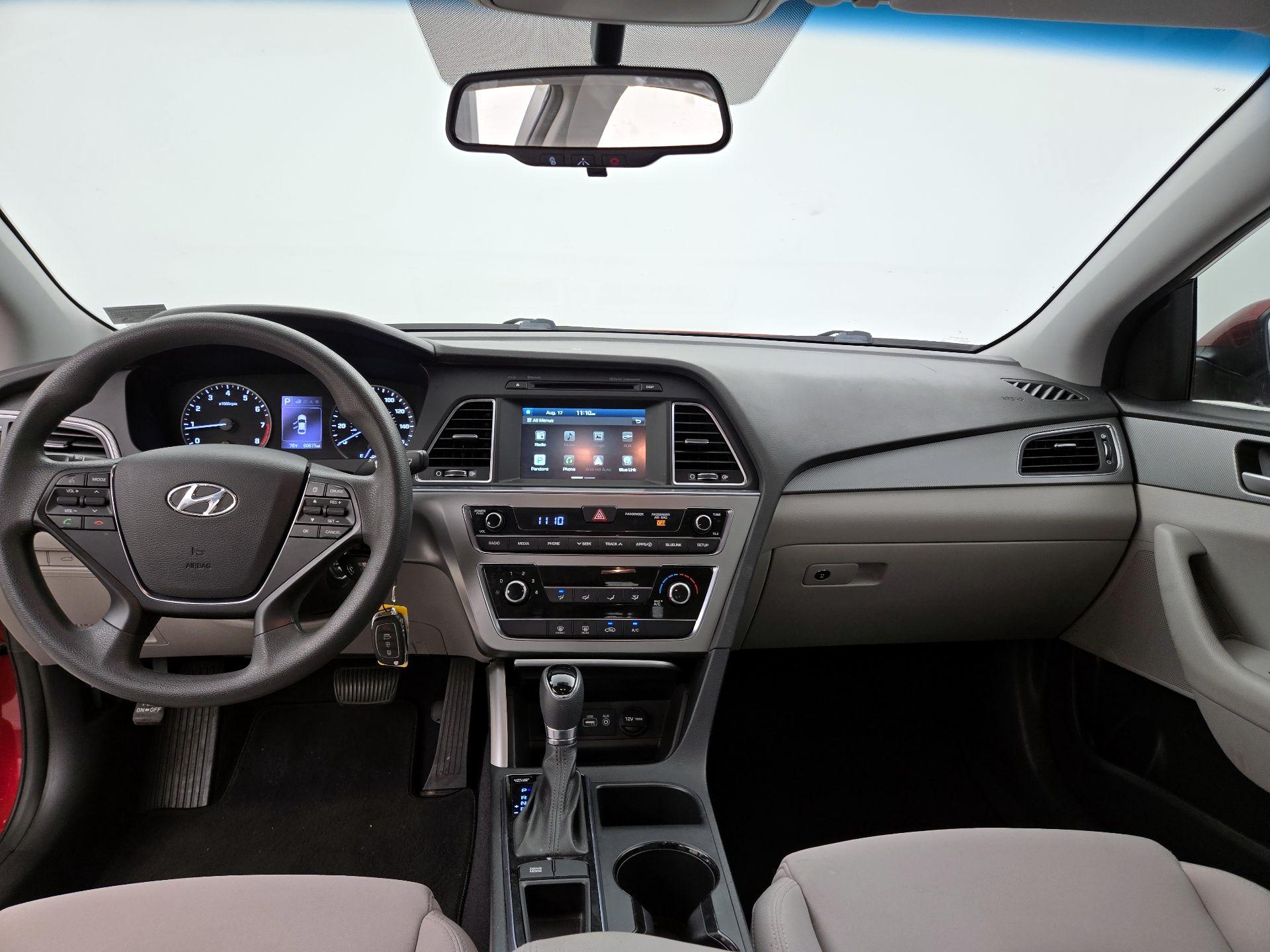 Thumbnail: 2016 Hyundai Sonata - 9