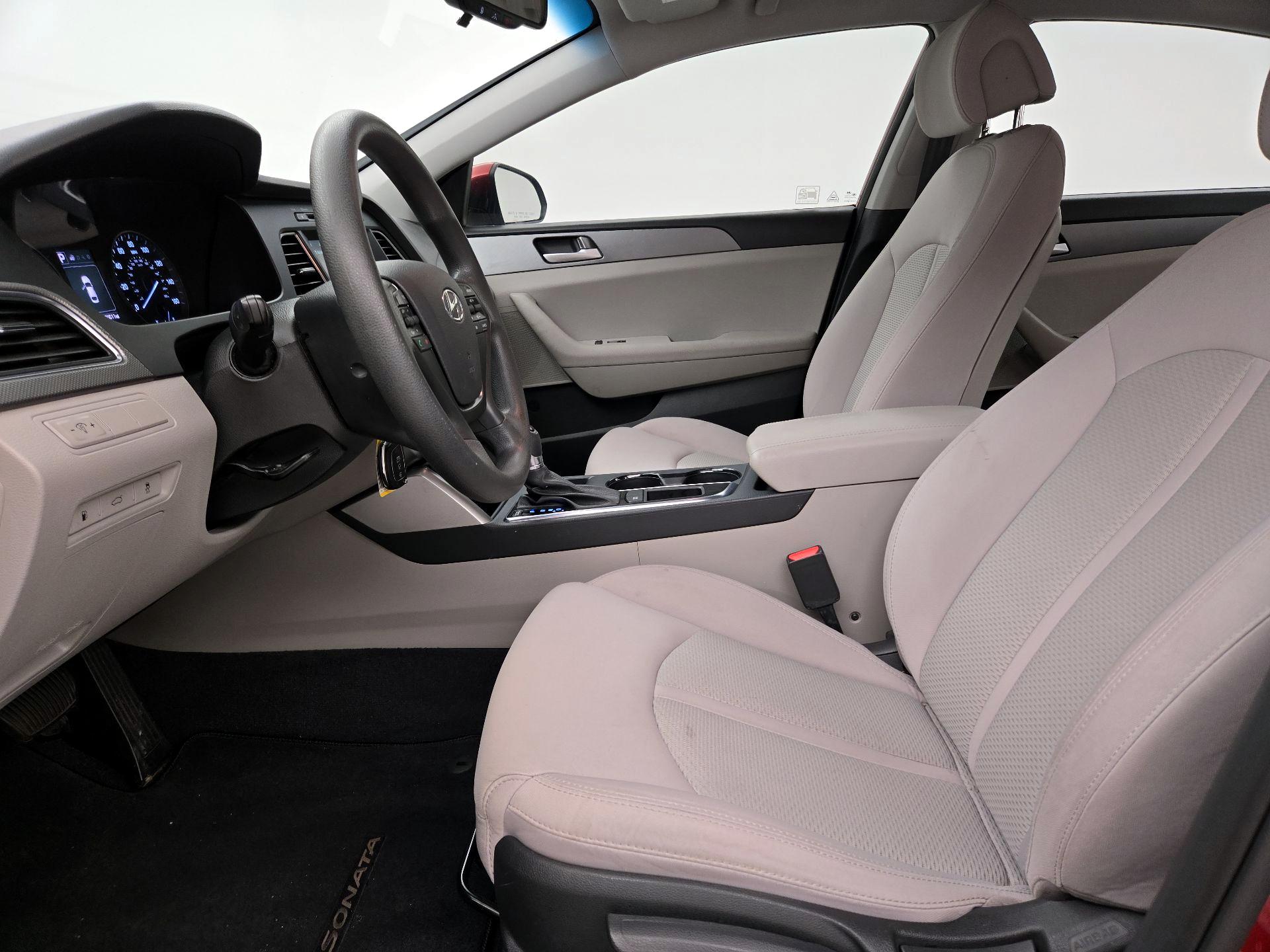 Thumbnail: 2016 Hyundai Sonata - 11