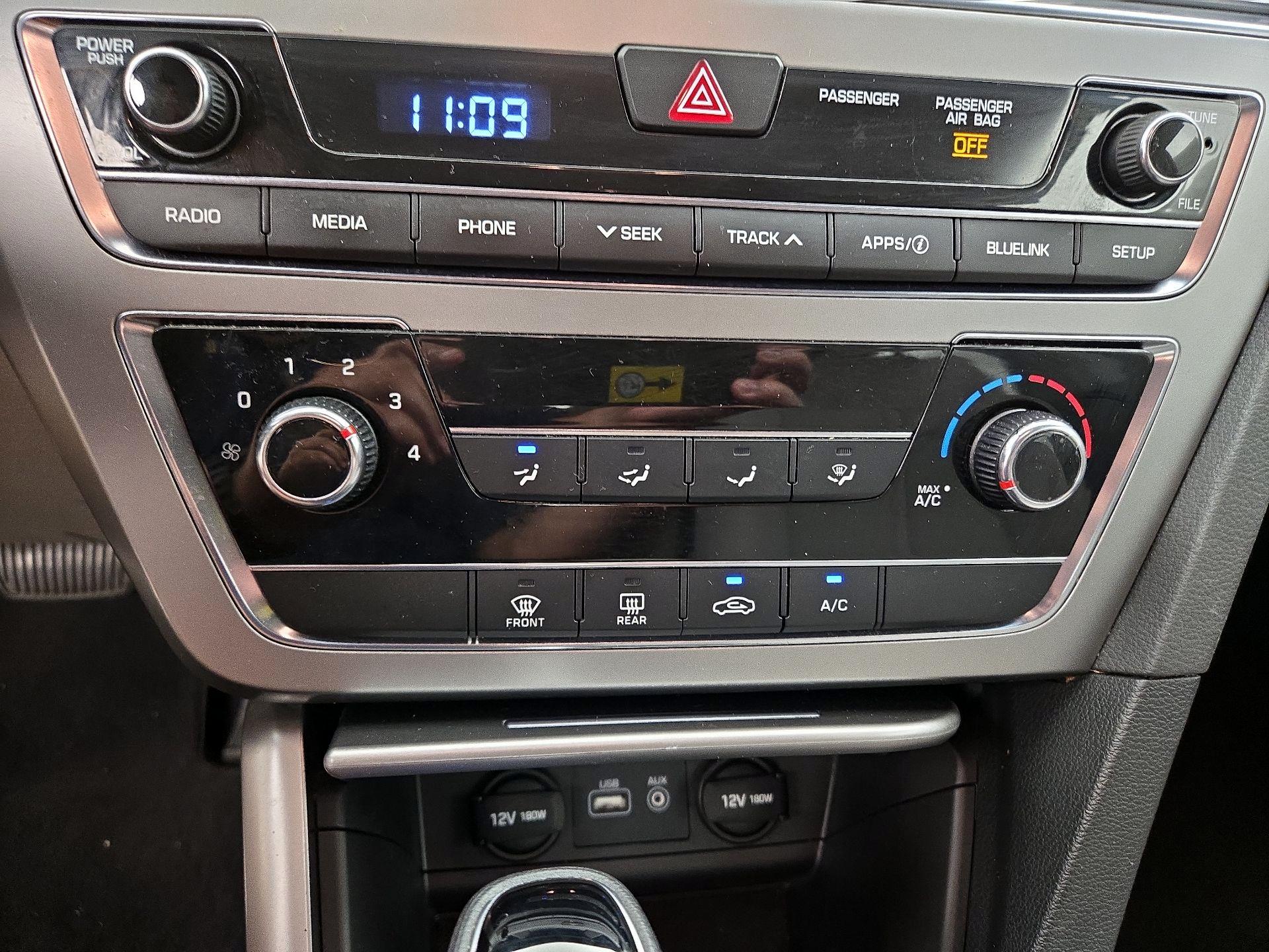 Thumbnail: 2016 Hyundai Sonata - 16